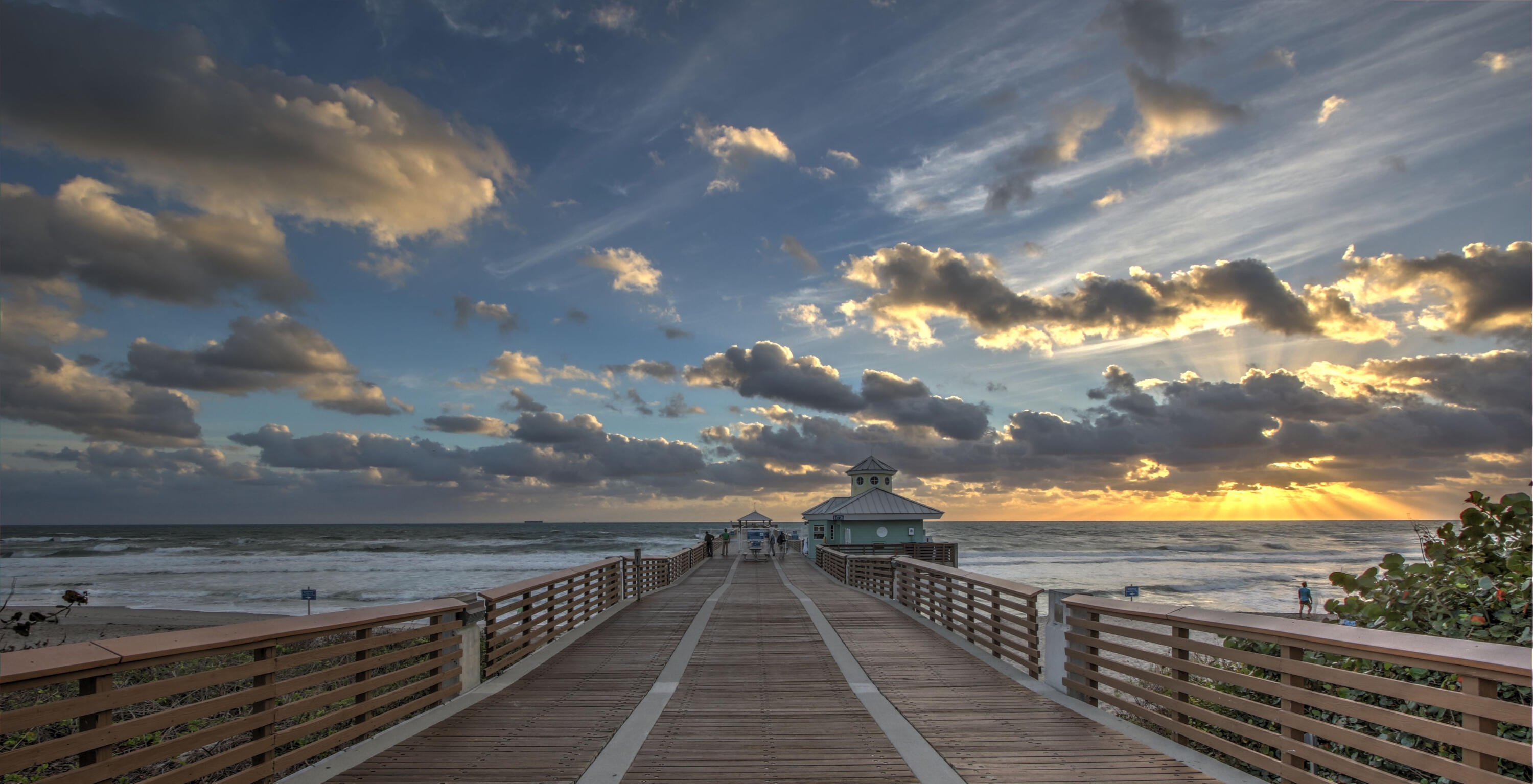 Juno Pier 3
