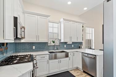 43 Pinnacle-Kitchen