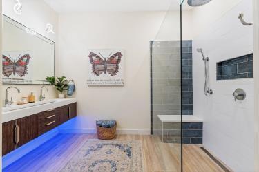 43 Pinnacle-Primary Bath 43 Pinnacle-Primary Bath