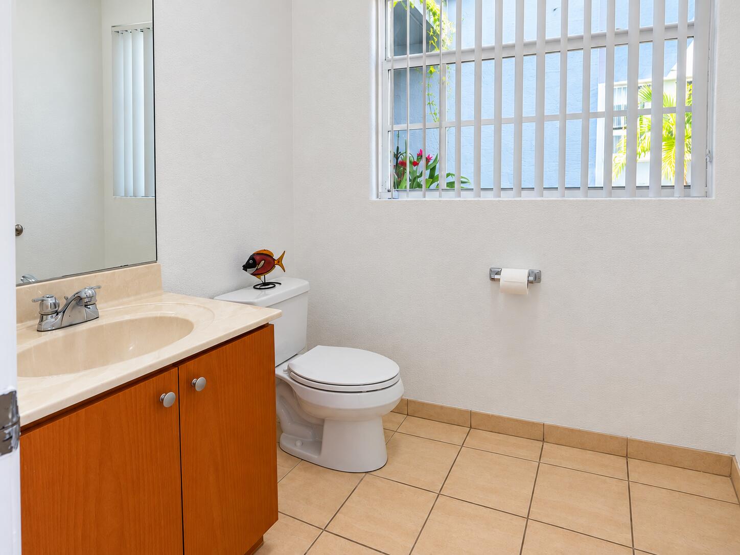 Straightened real estate interior-19