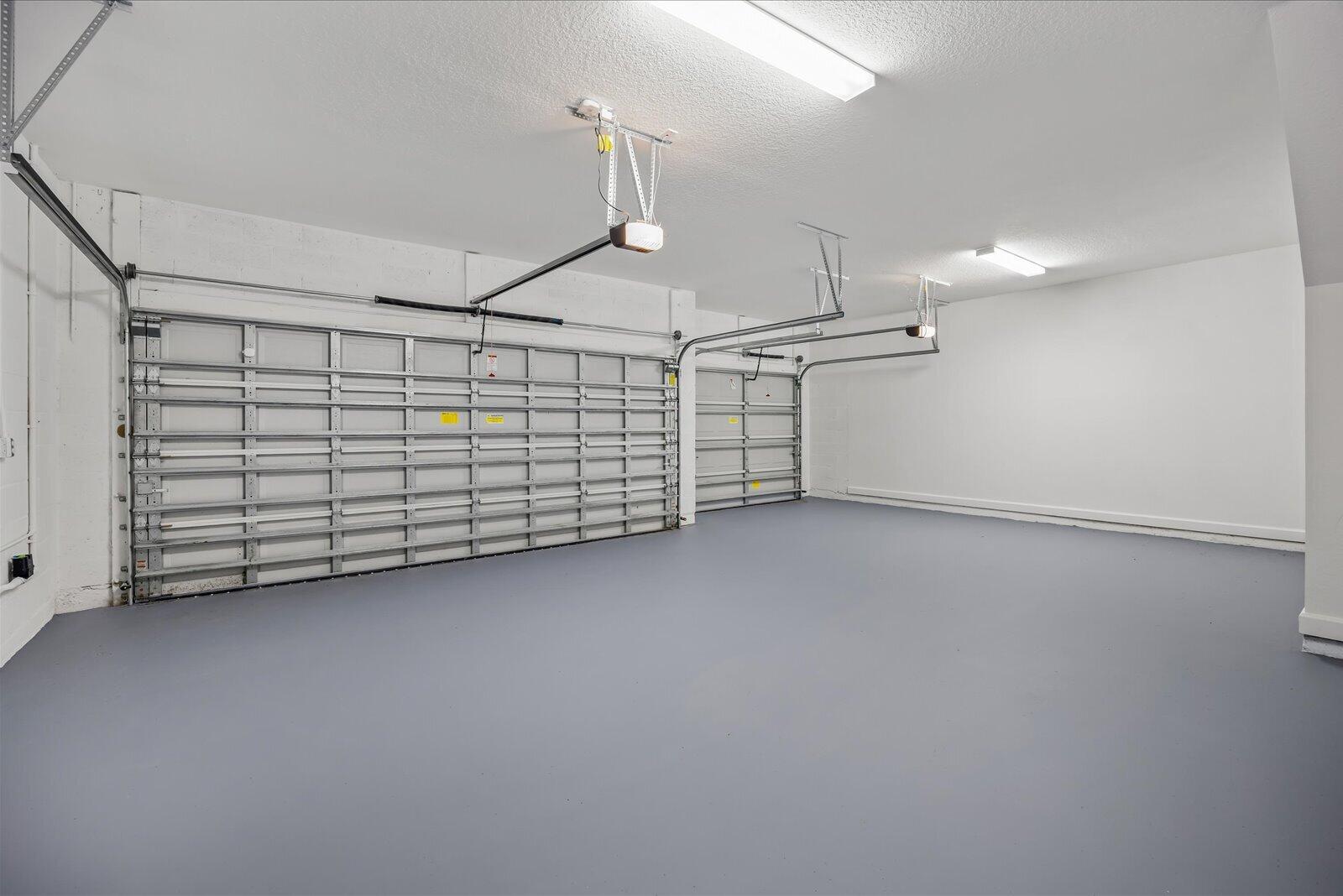 3 Car Garage