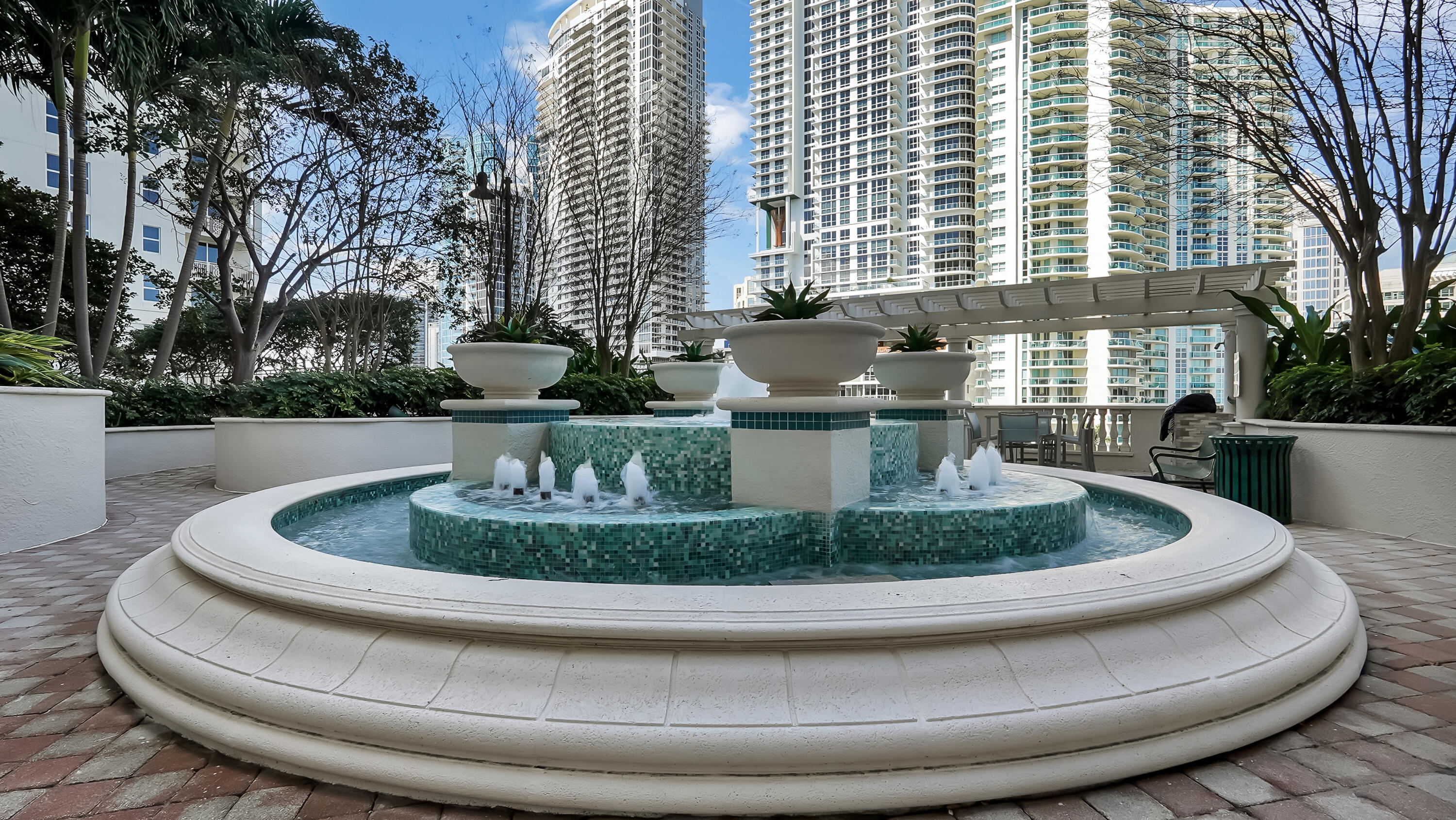 Jacuzzi Level 6