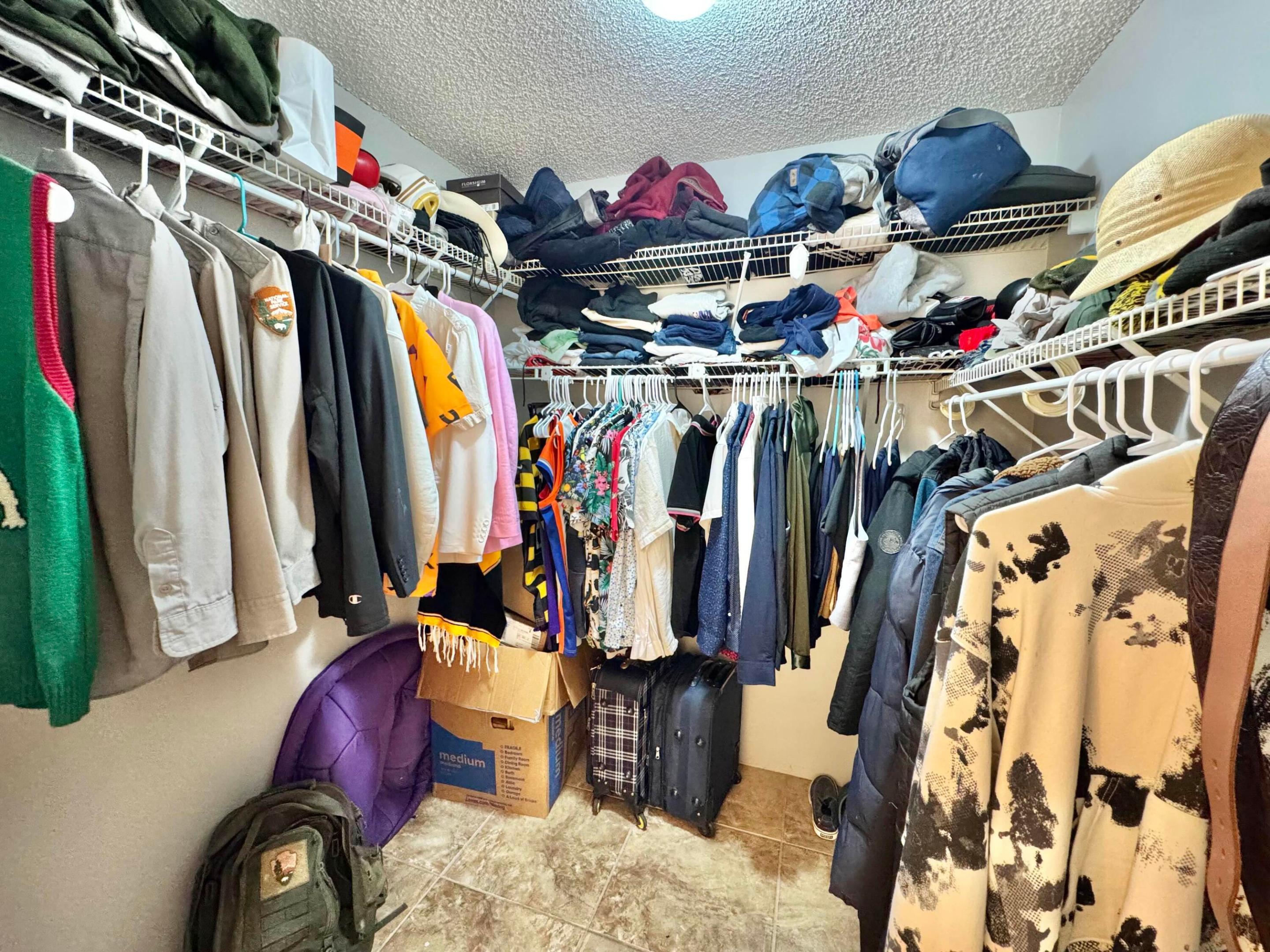 Walk-in Closet