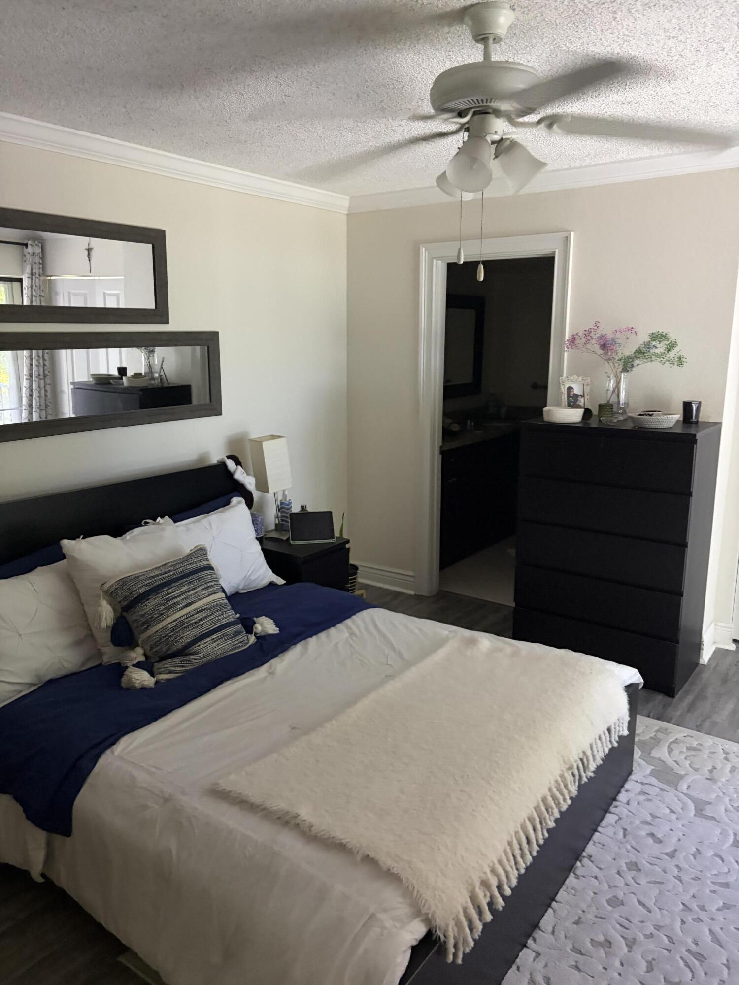 master bed room