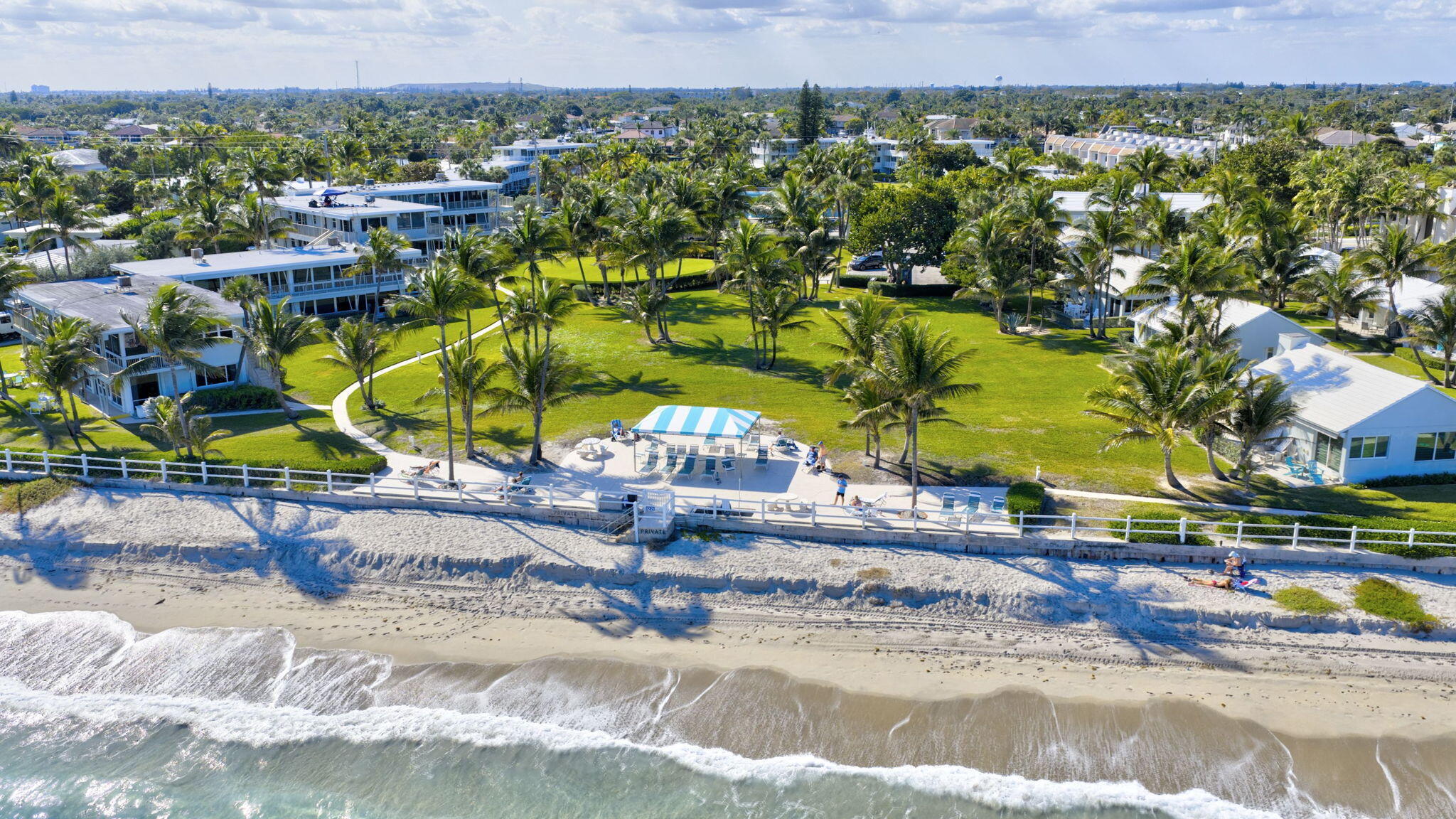 Ocean view of Seaclub