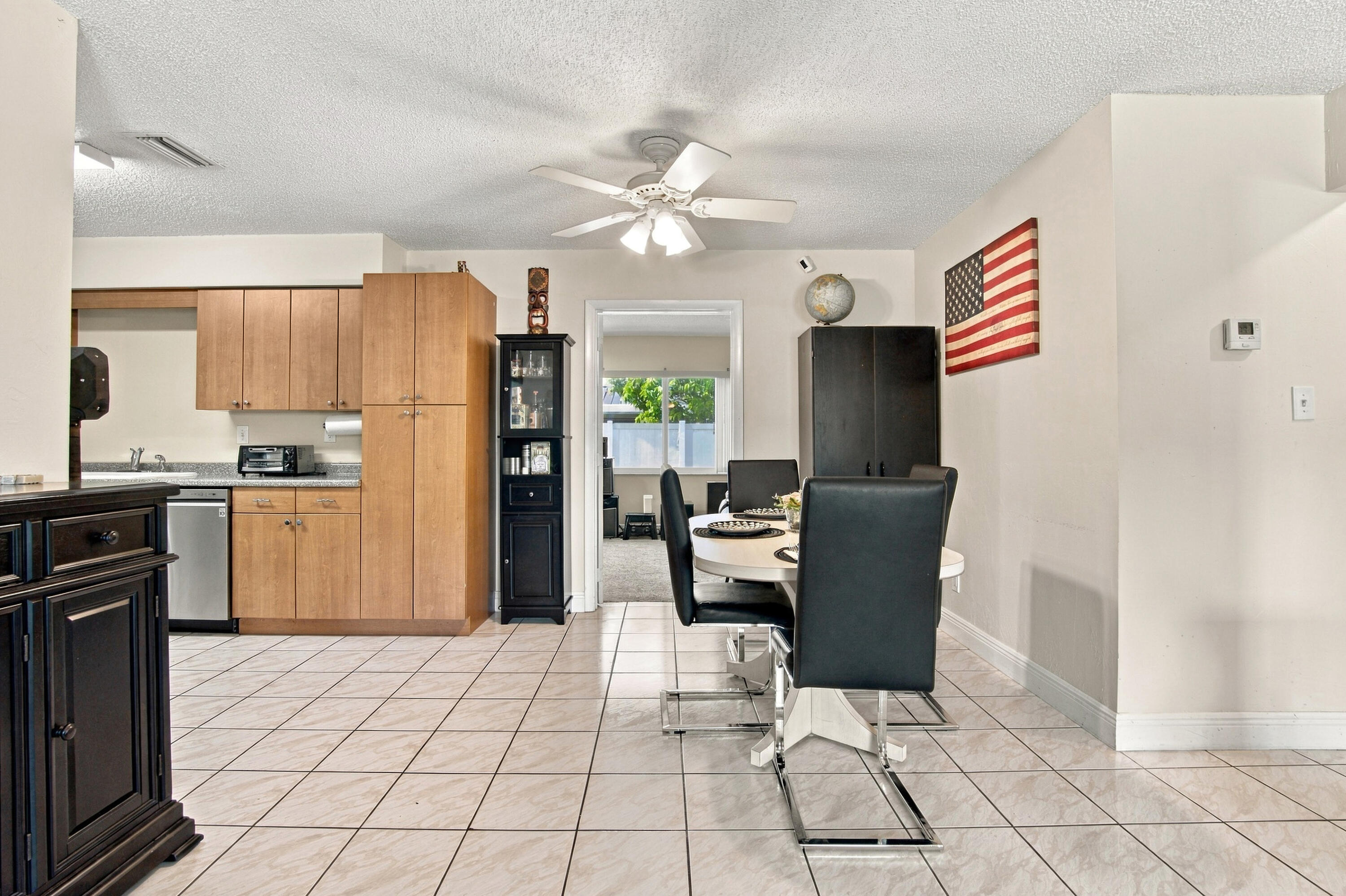 8121_NW_93rd_Ave_032