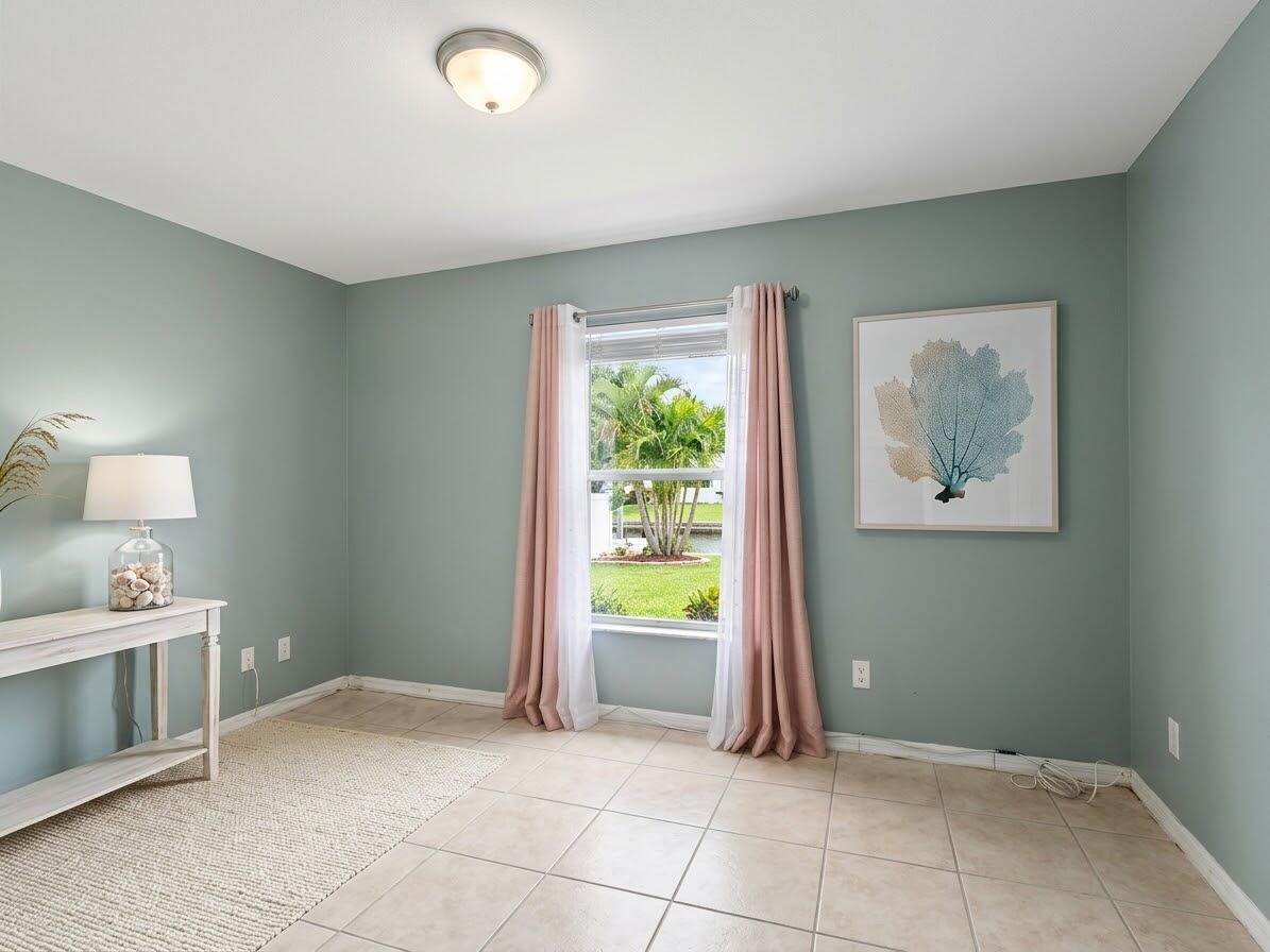 furnishing virtually staged
