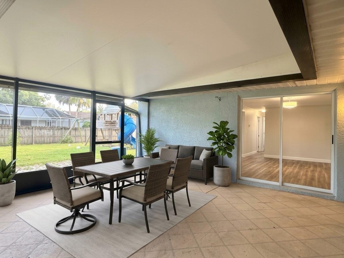furnishing virtually staged