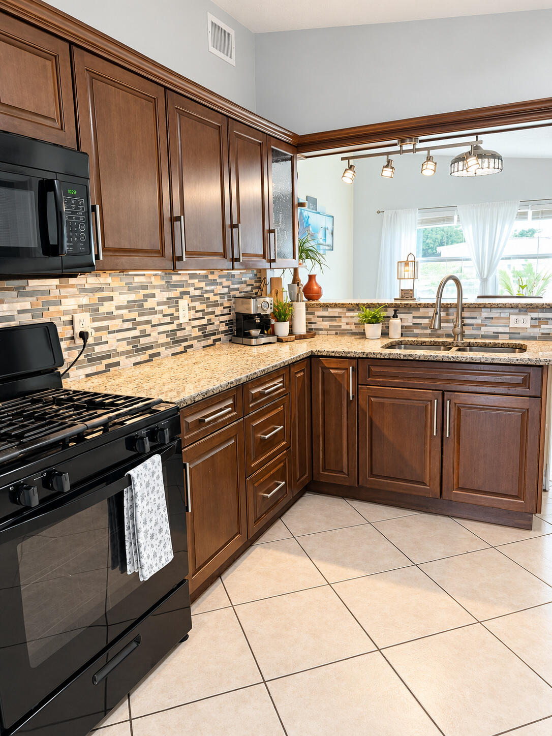 Kitchen 1