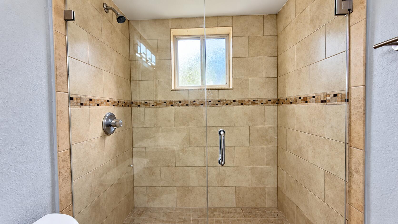 8320AAF8-03C8-4158-90FF-DBFEDA06DCDB