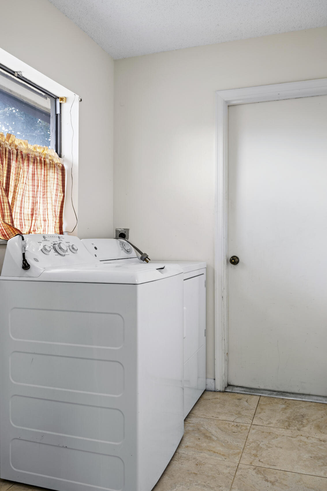 Laundry/Mud Room