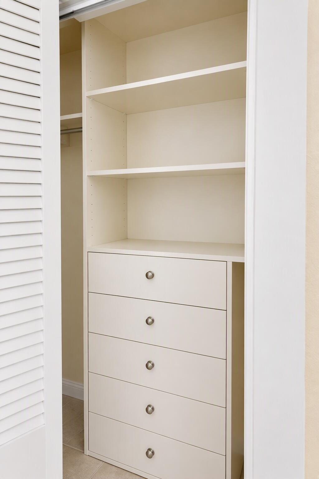 2 Closets in Primary
