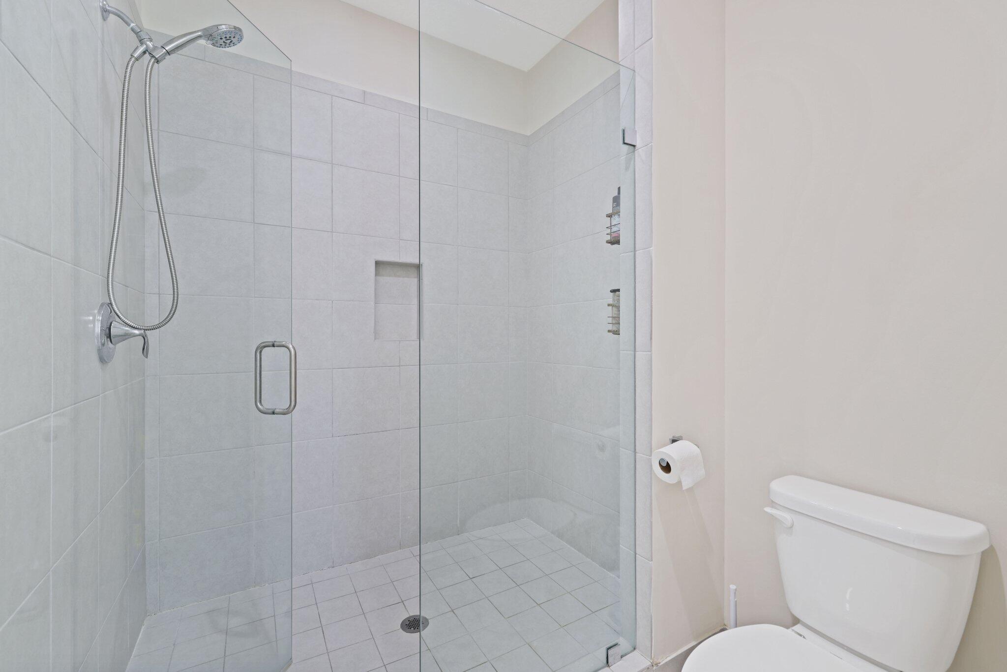 3112 Waterside Circle - 37.jpg-SMALL