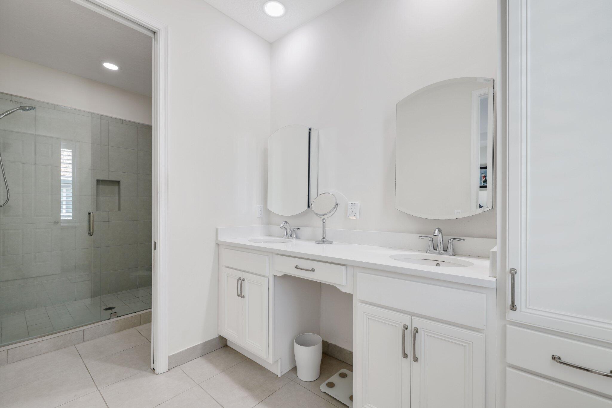 3112 Waterside Circle - 36.jpg-SMALL