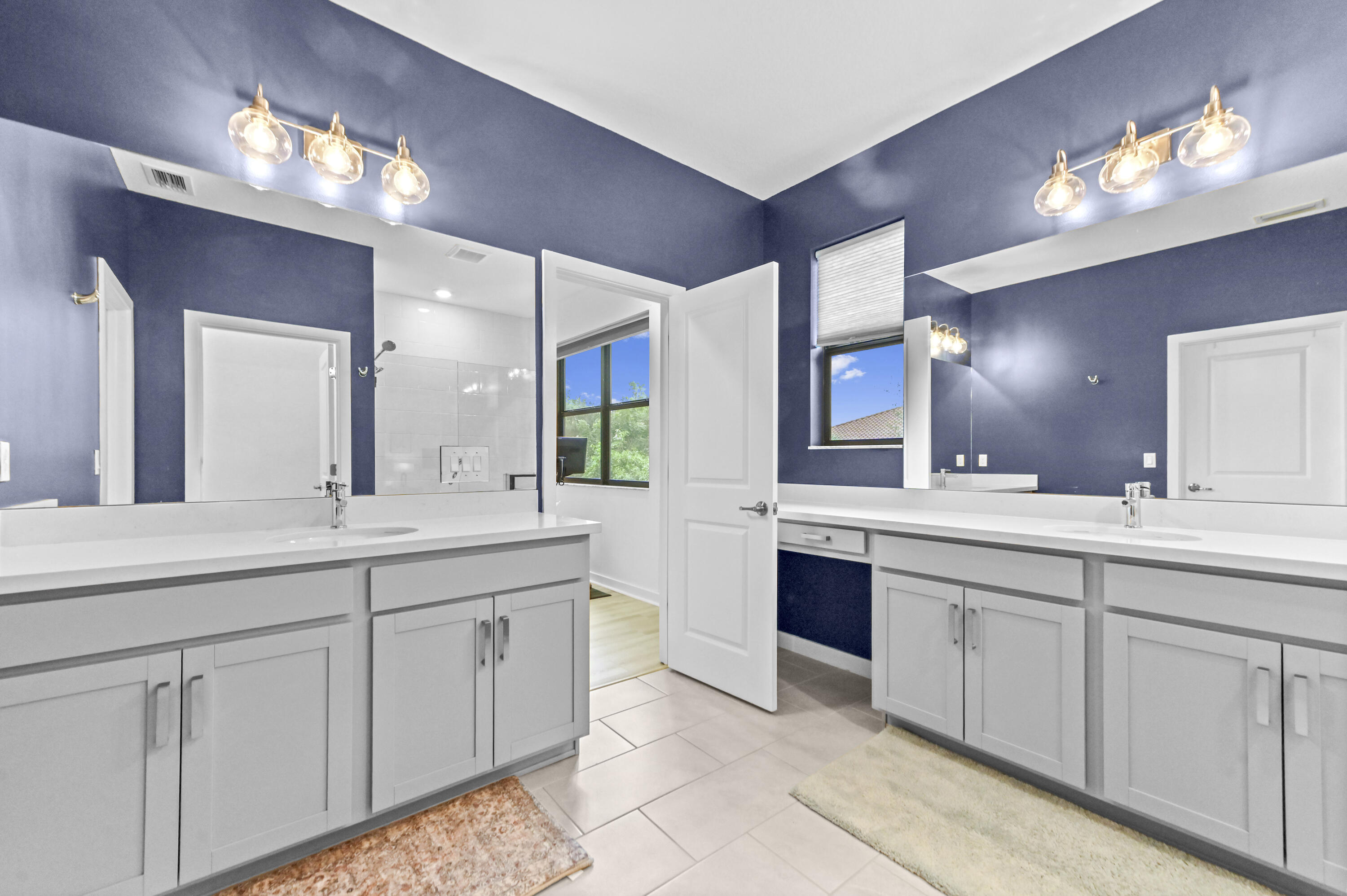 Ensuite has dual vanities