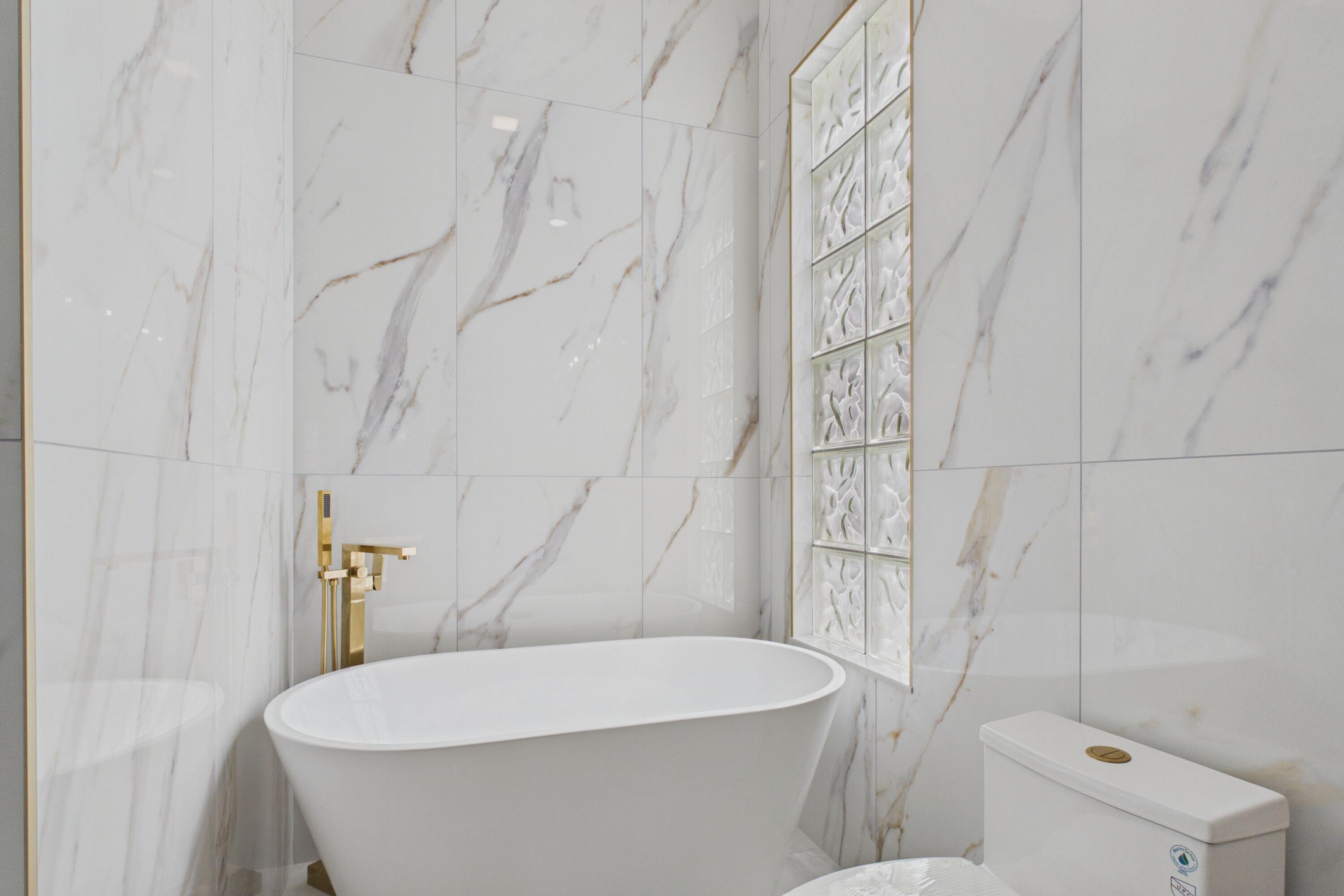 Master Tub