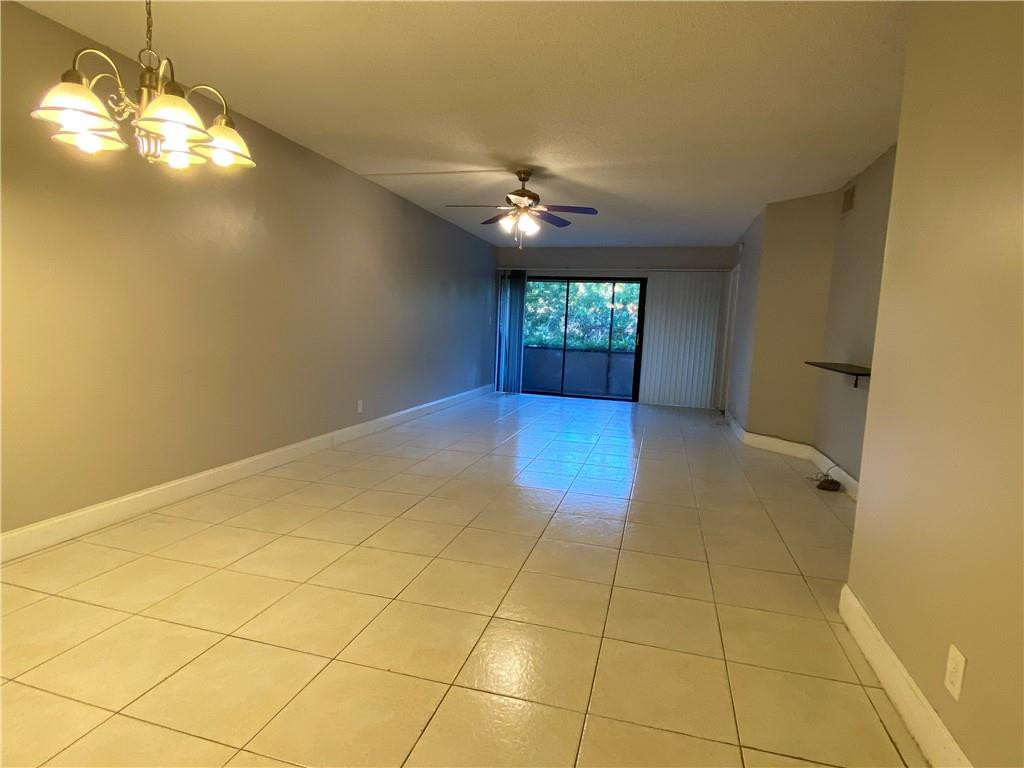 living/dinning area living/dinning area