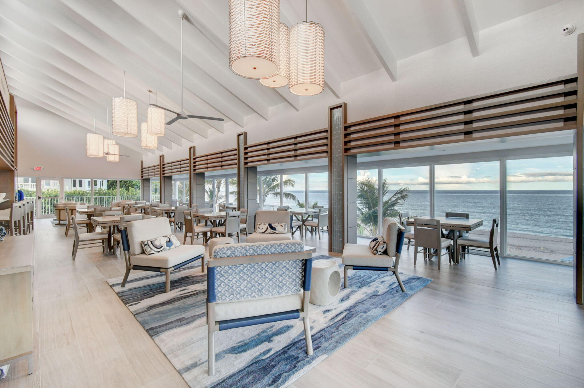 BEACH CLUB