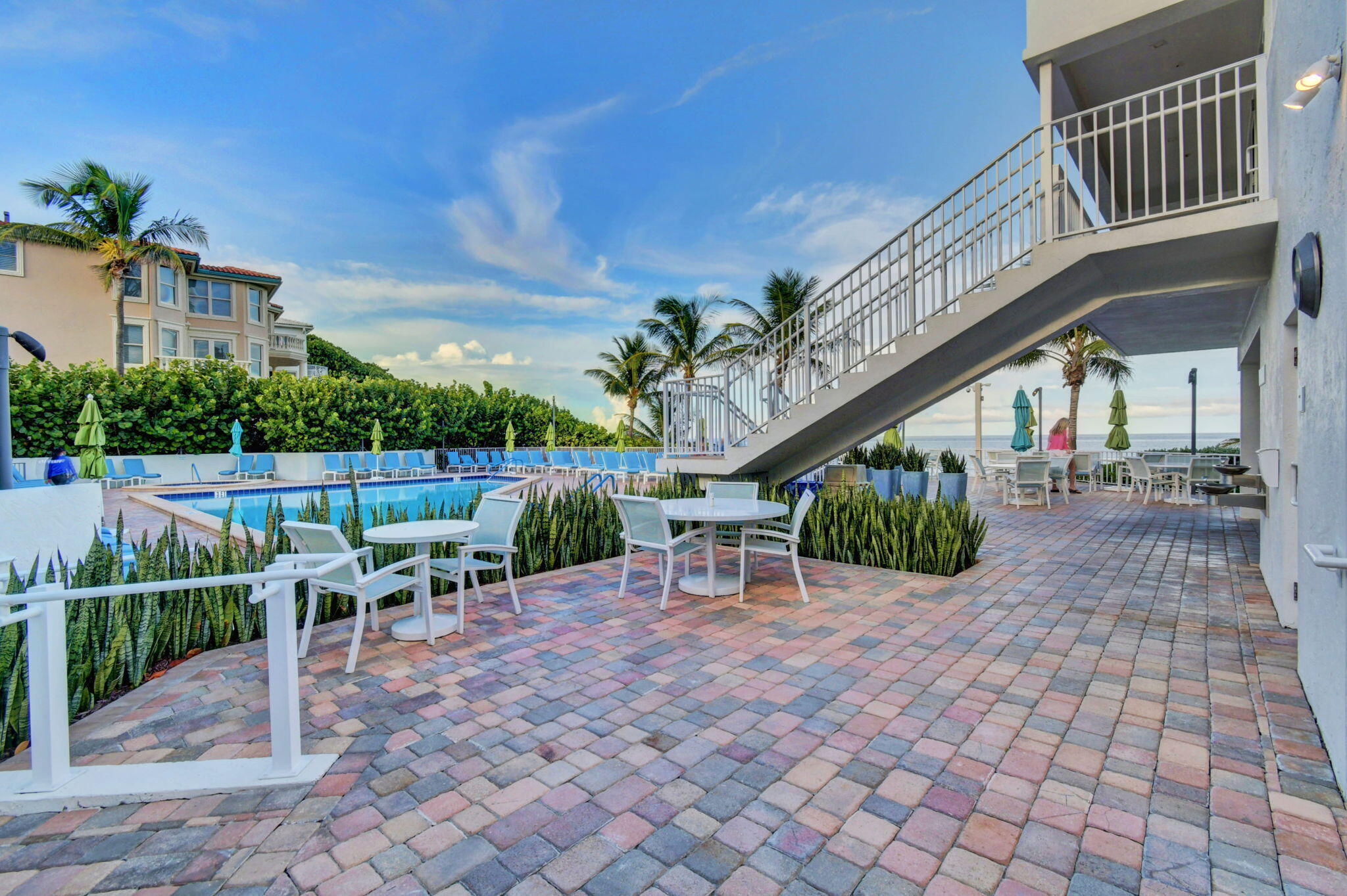 BEACH CLUB DECK