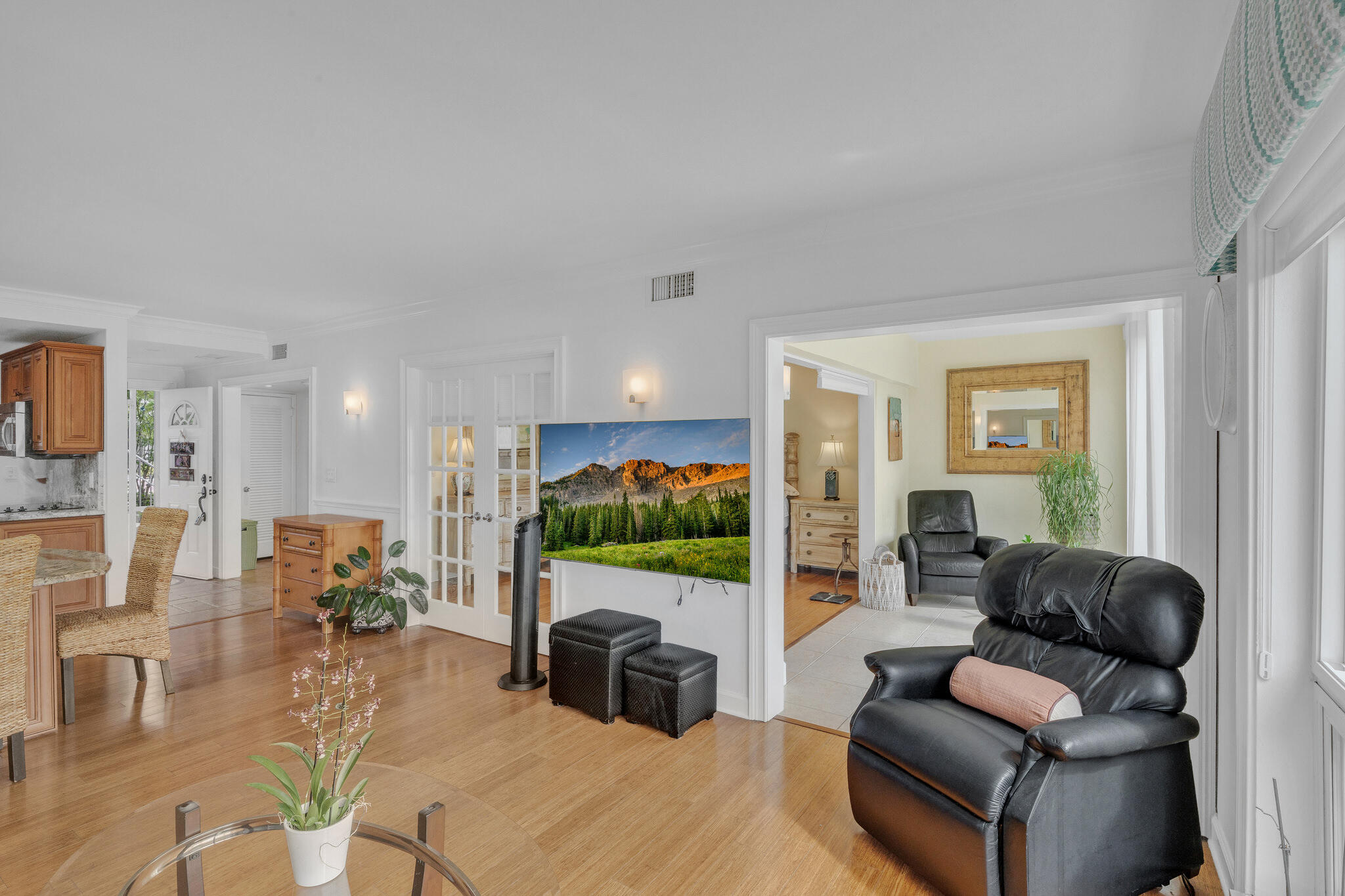 7 Living Area (4)