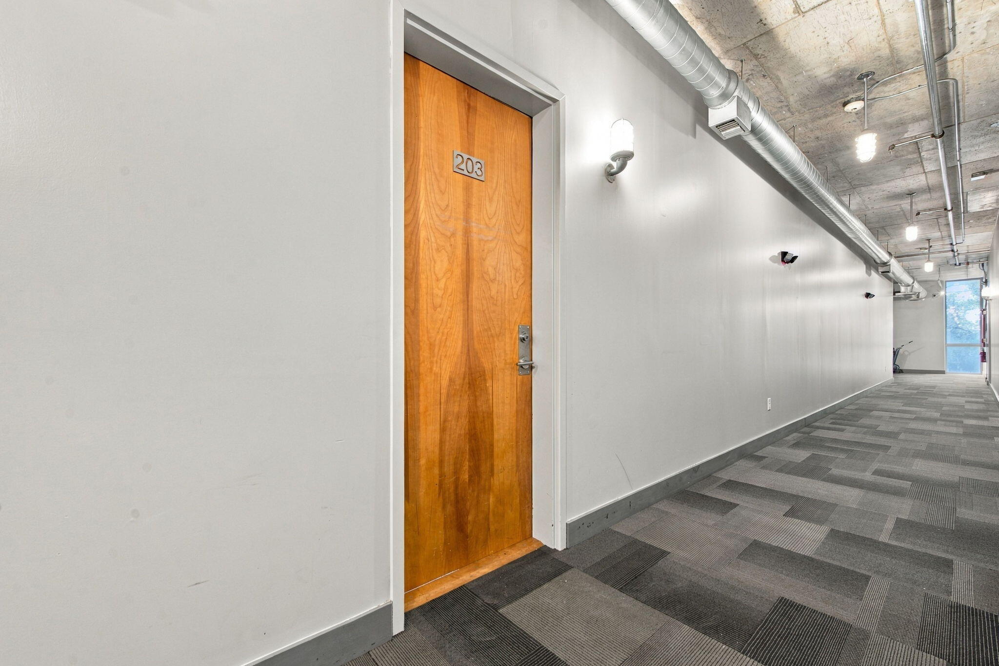 4-web-or-mls-434-nw-1st-ave-203