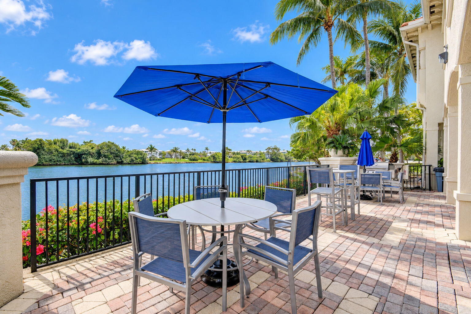 Waterfront Dining