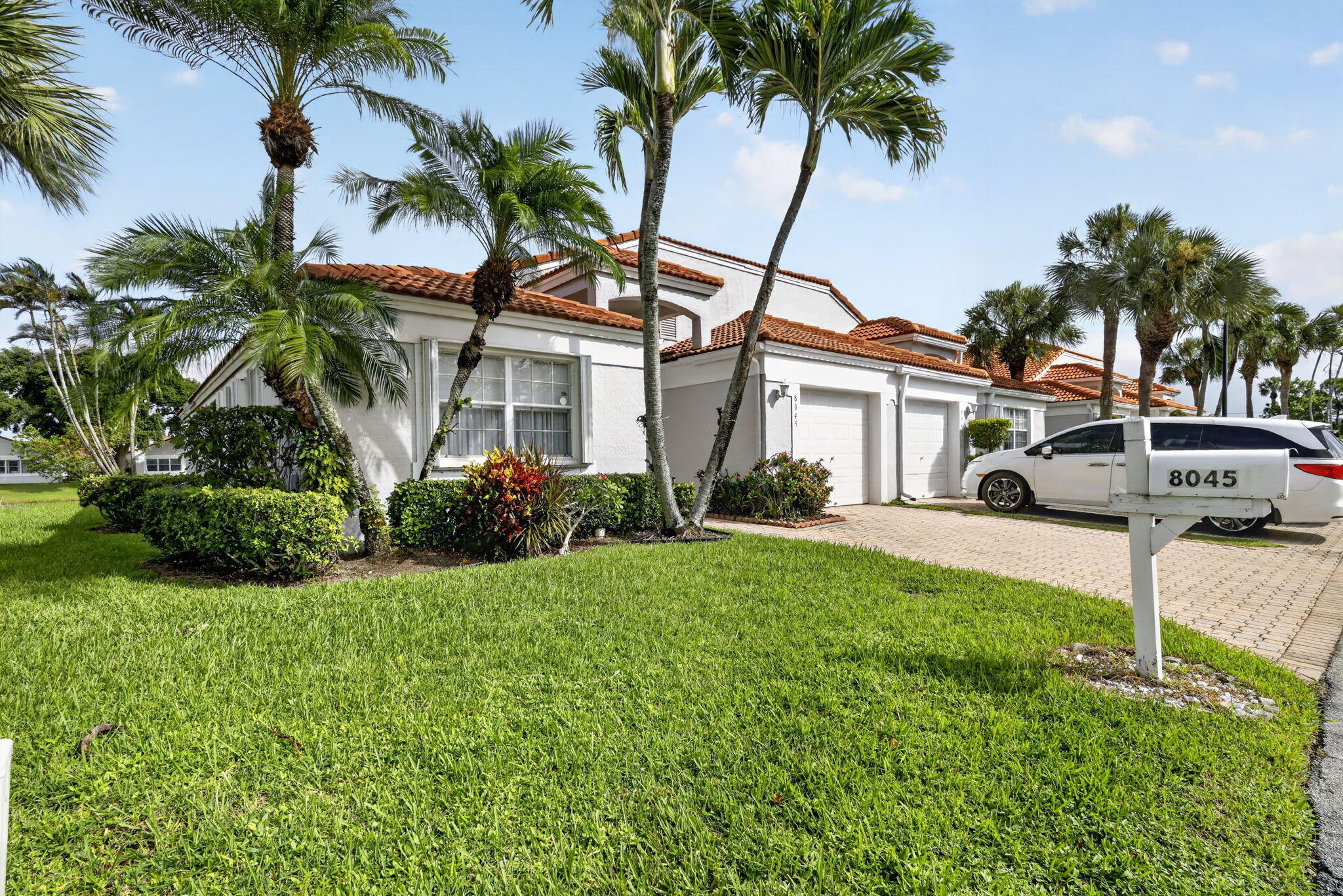 3-web-or-mls-_14A9400 3-web-or-mls-_14A9400