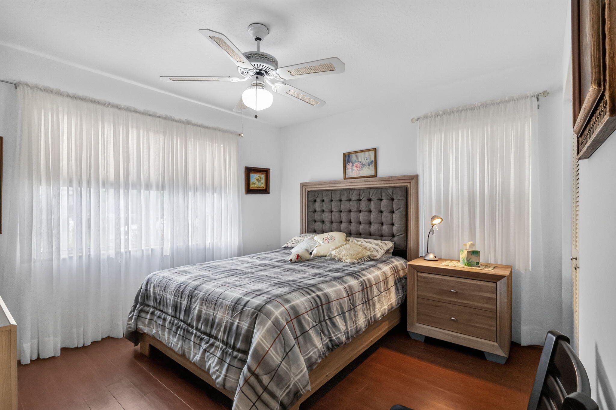 Guest bedroom