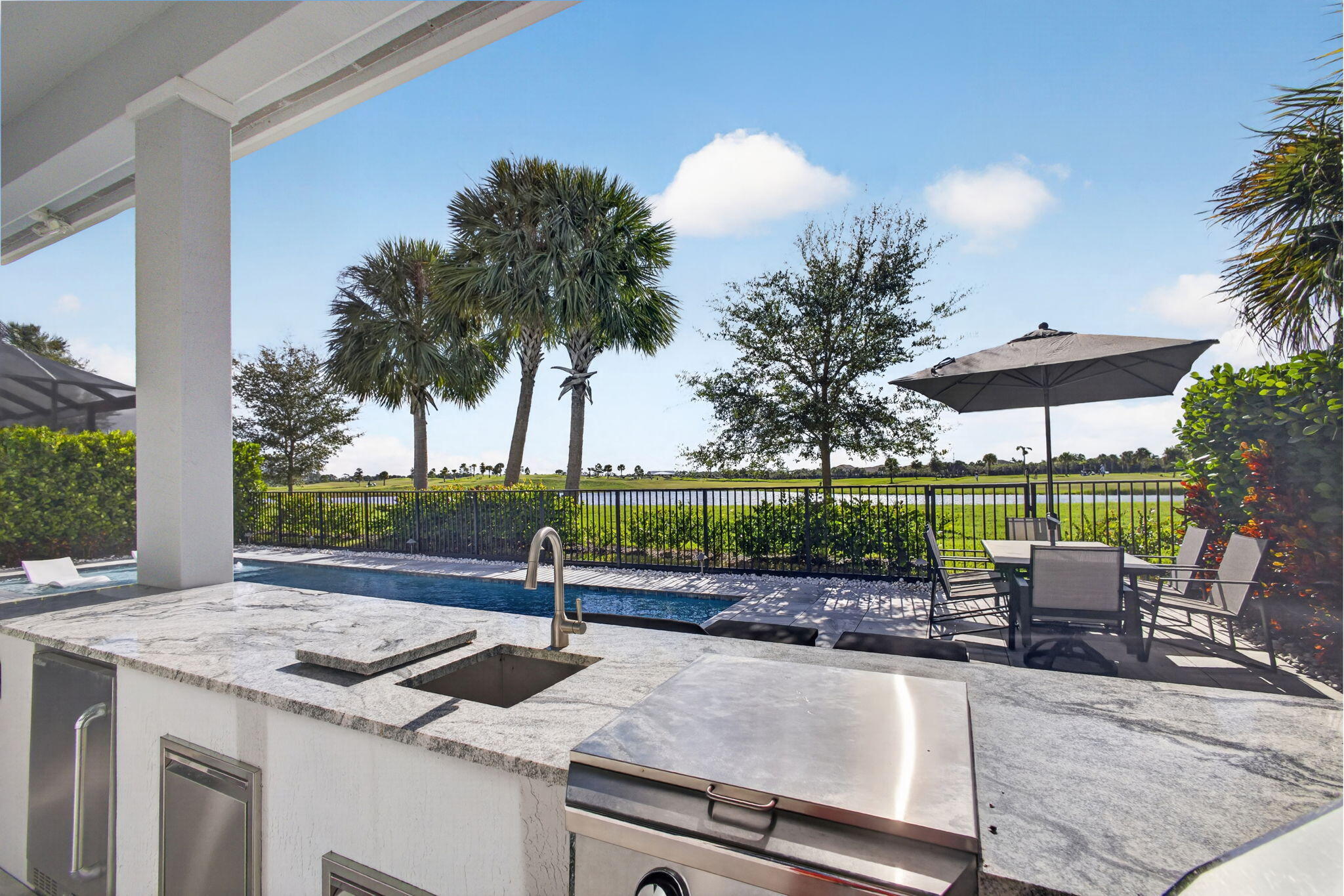 Outdoor Kitchen