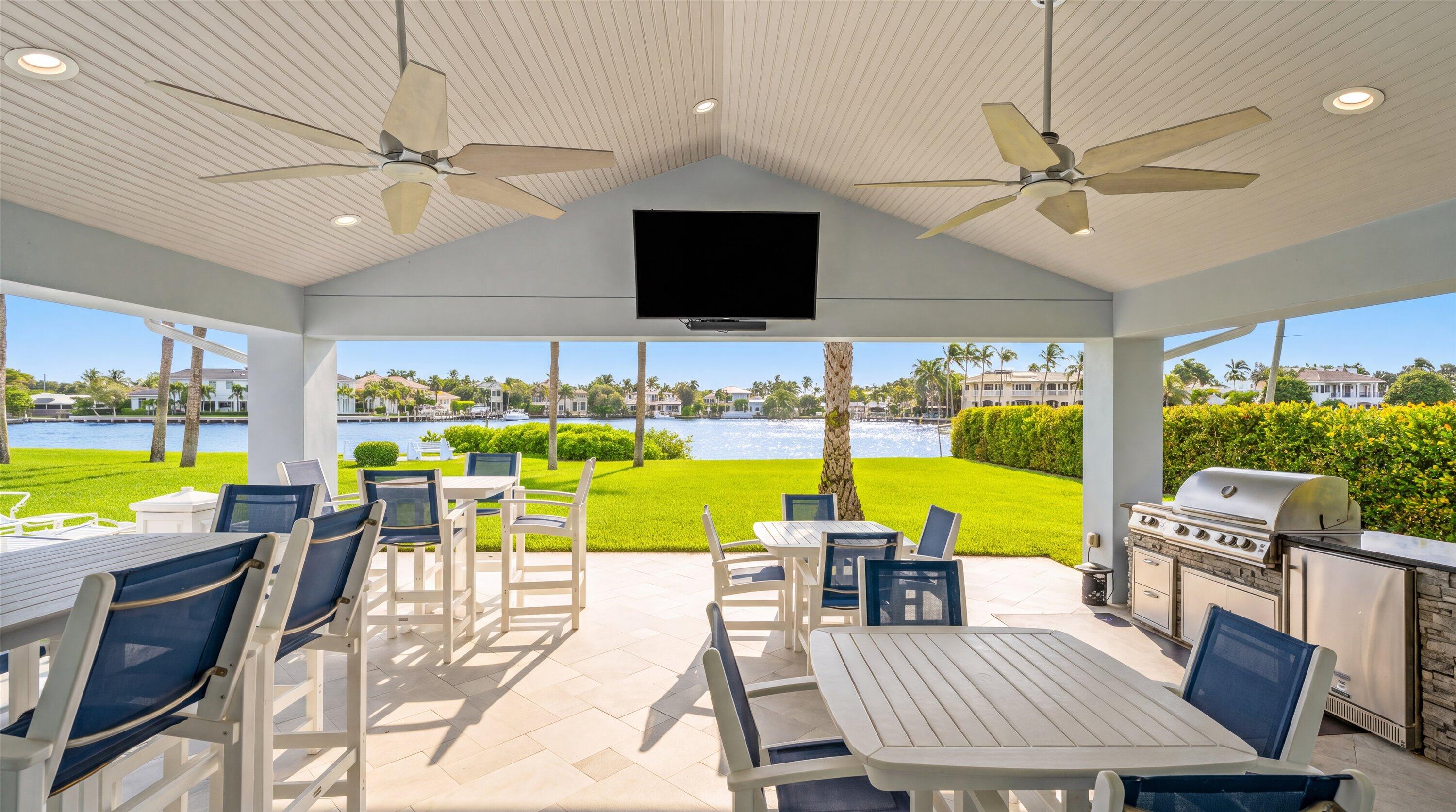 Outdoor Kitchen