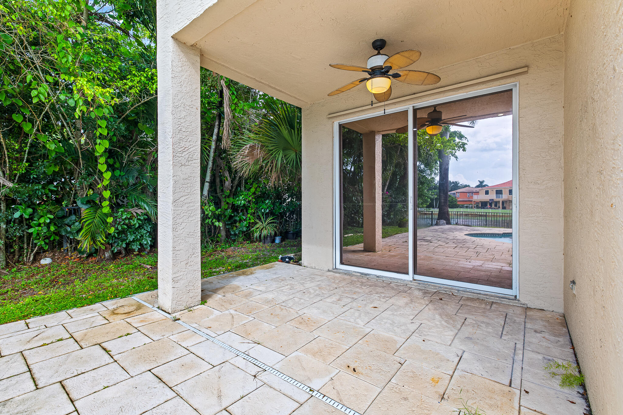 4904 SW 164th Ave Miramar_MLS-10