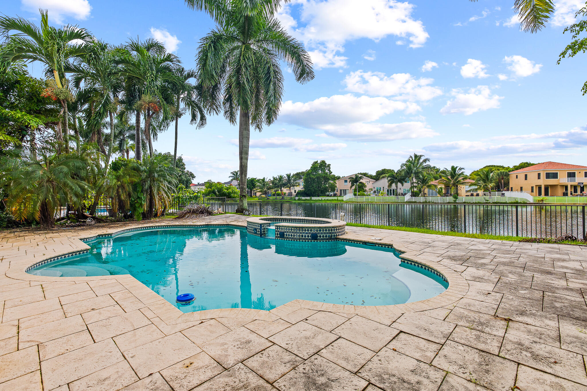 4904 SW 164th Ave Miramar_MLS-9