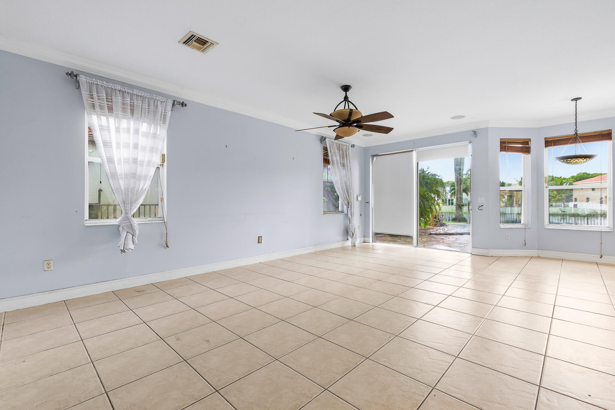 4904 SW 164th Ave Miramar_MLS-26
