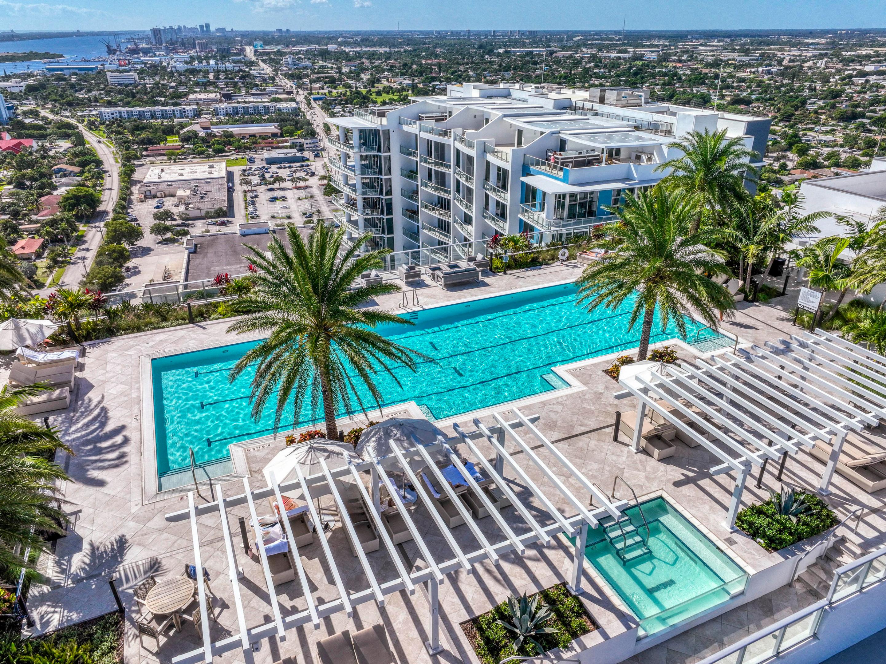 Rooftop Pool and Spa