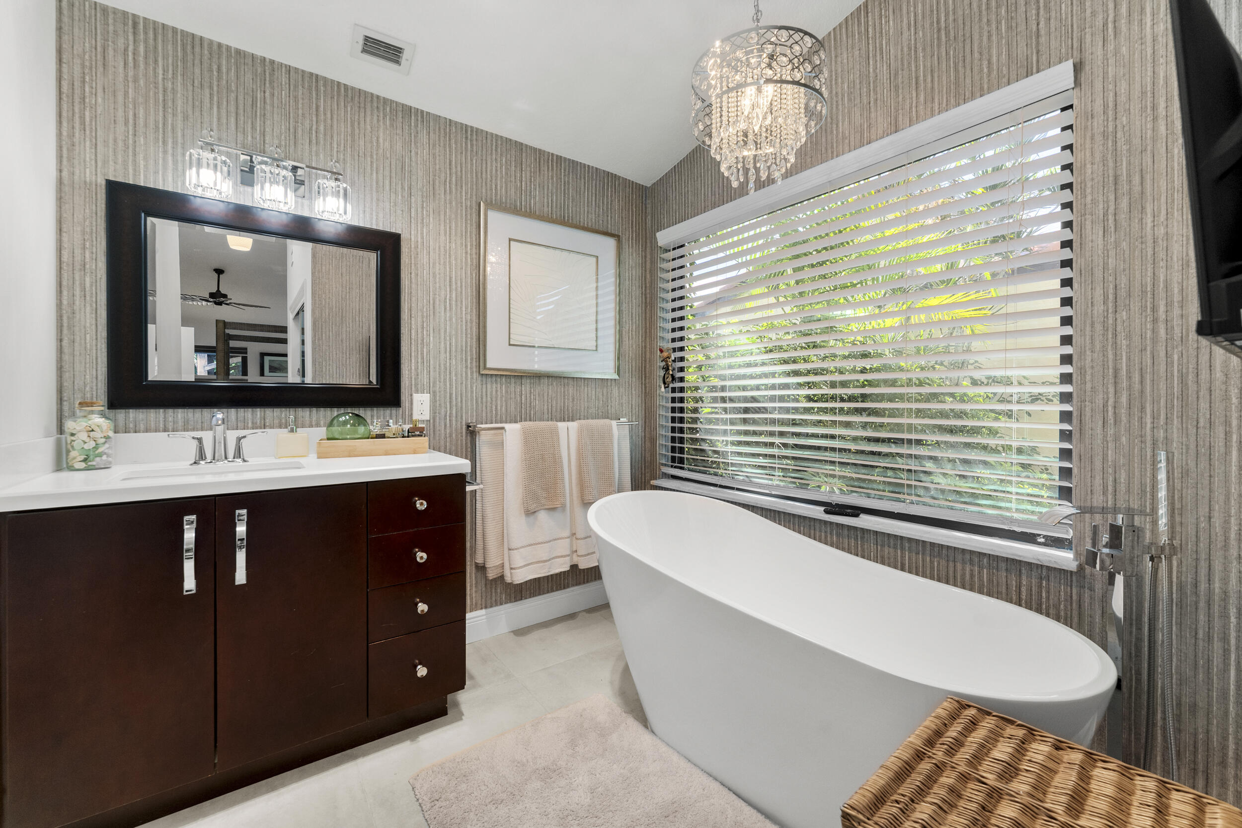 7029_Golf_Pointe_Circle-24