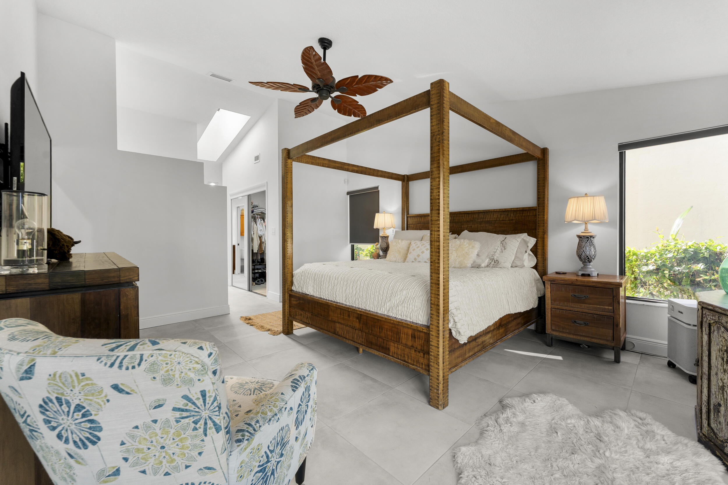 7029_Golf_Pointe_Circle-22