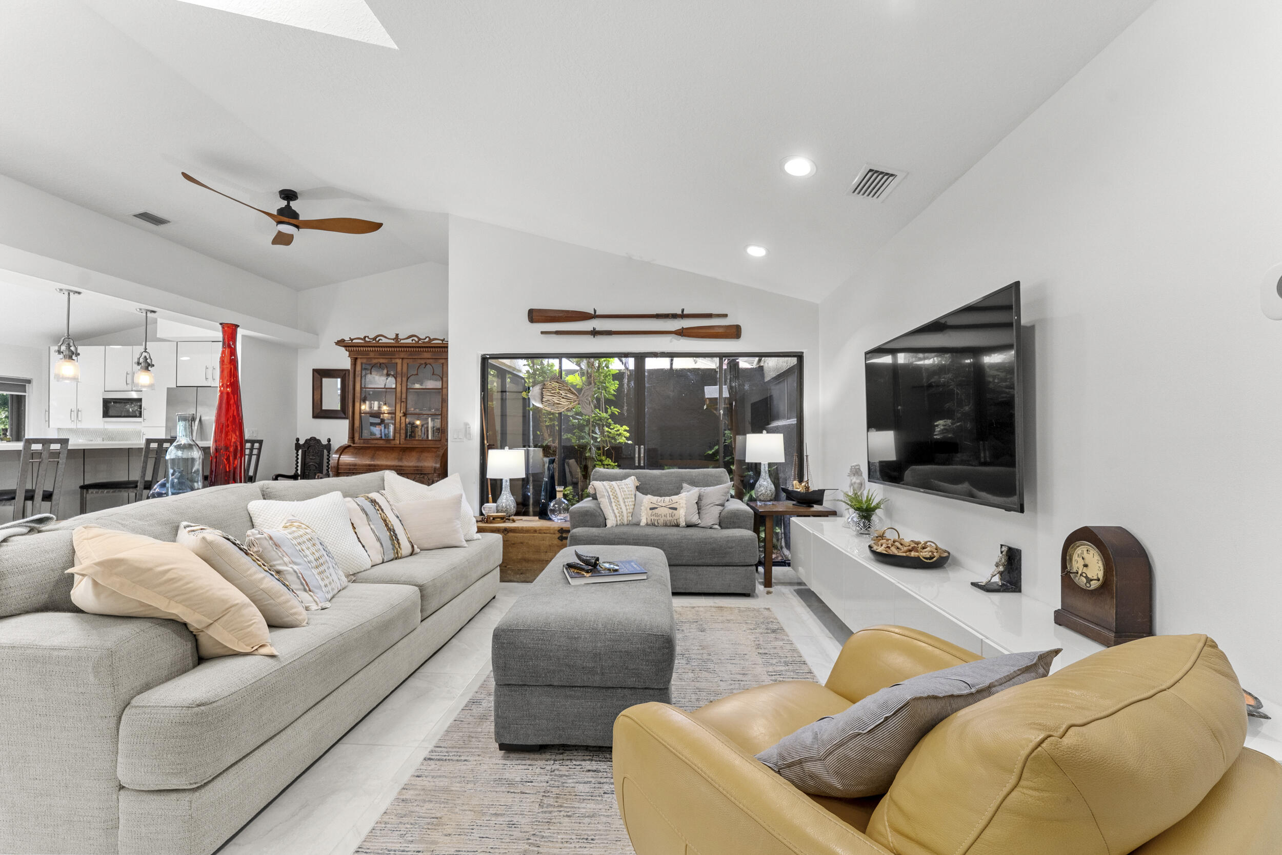 7029_Golf_Pointe_Circle-11