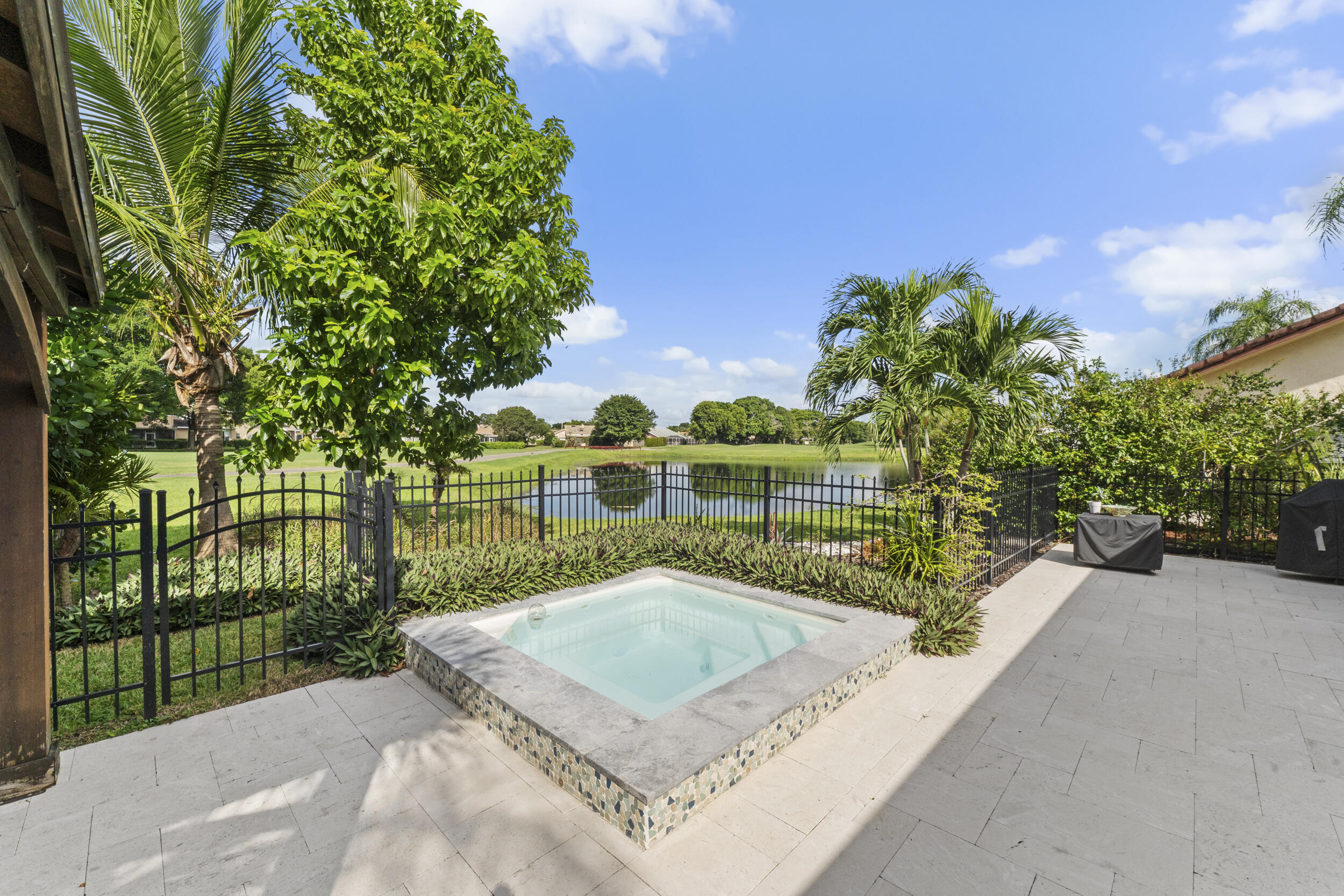 7029_Golf_Pointe_Circle-37