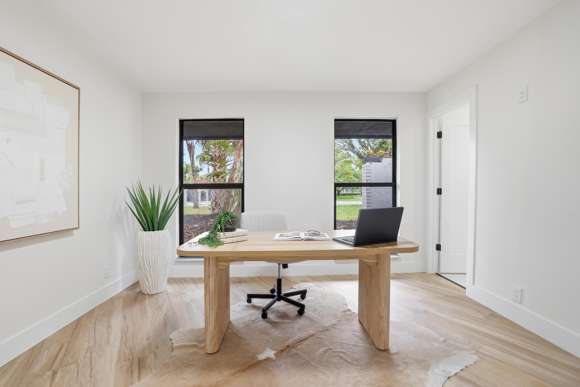 Bedroom/Office