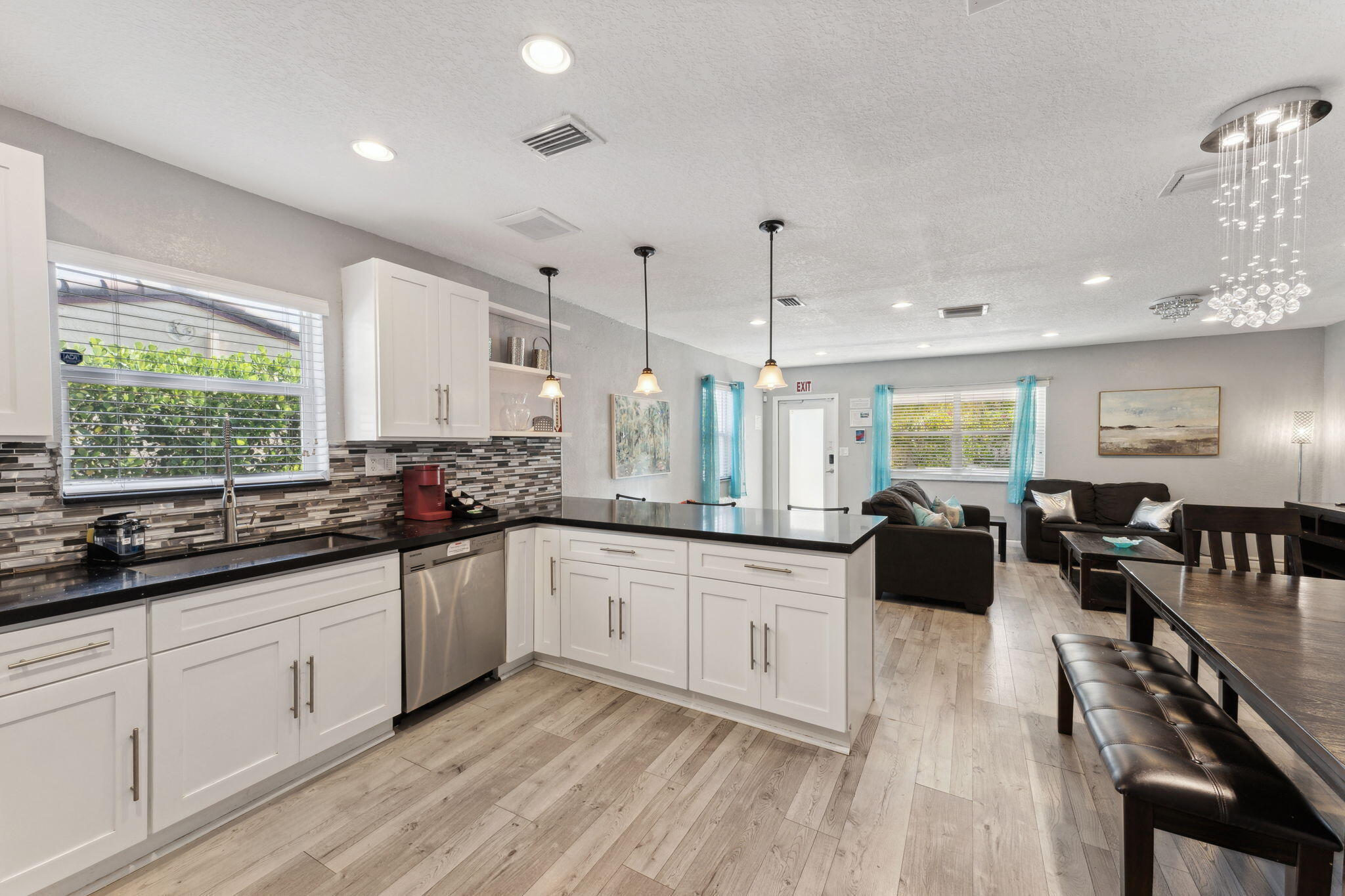 21-web-or-mls-DSC04912 21-web-or-mls-DSC04912