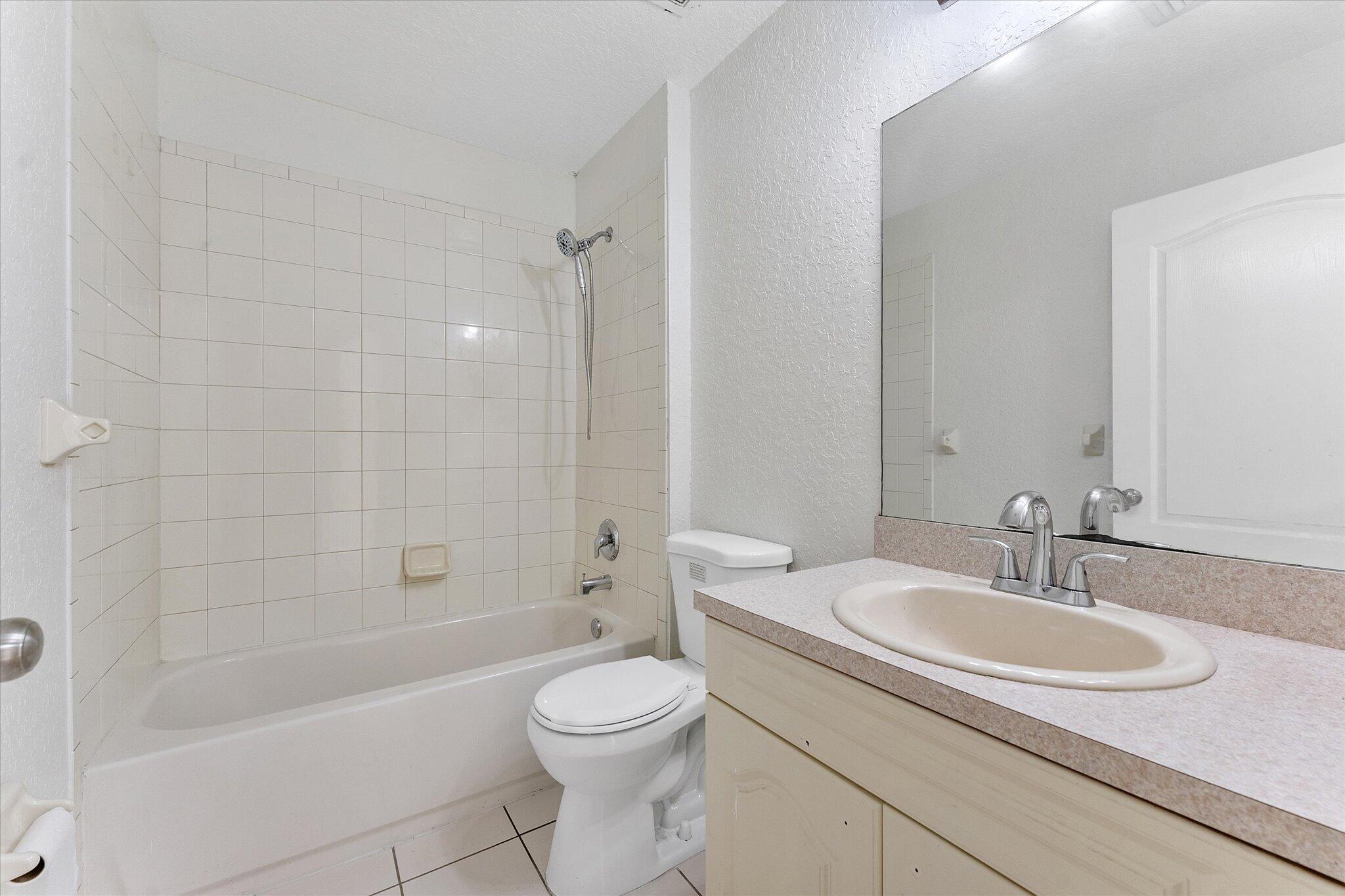 14-2212 NW 9th Ct_014