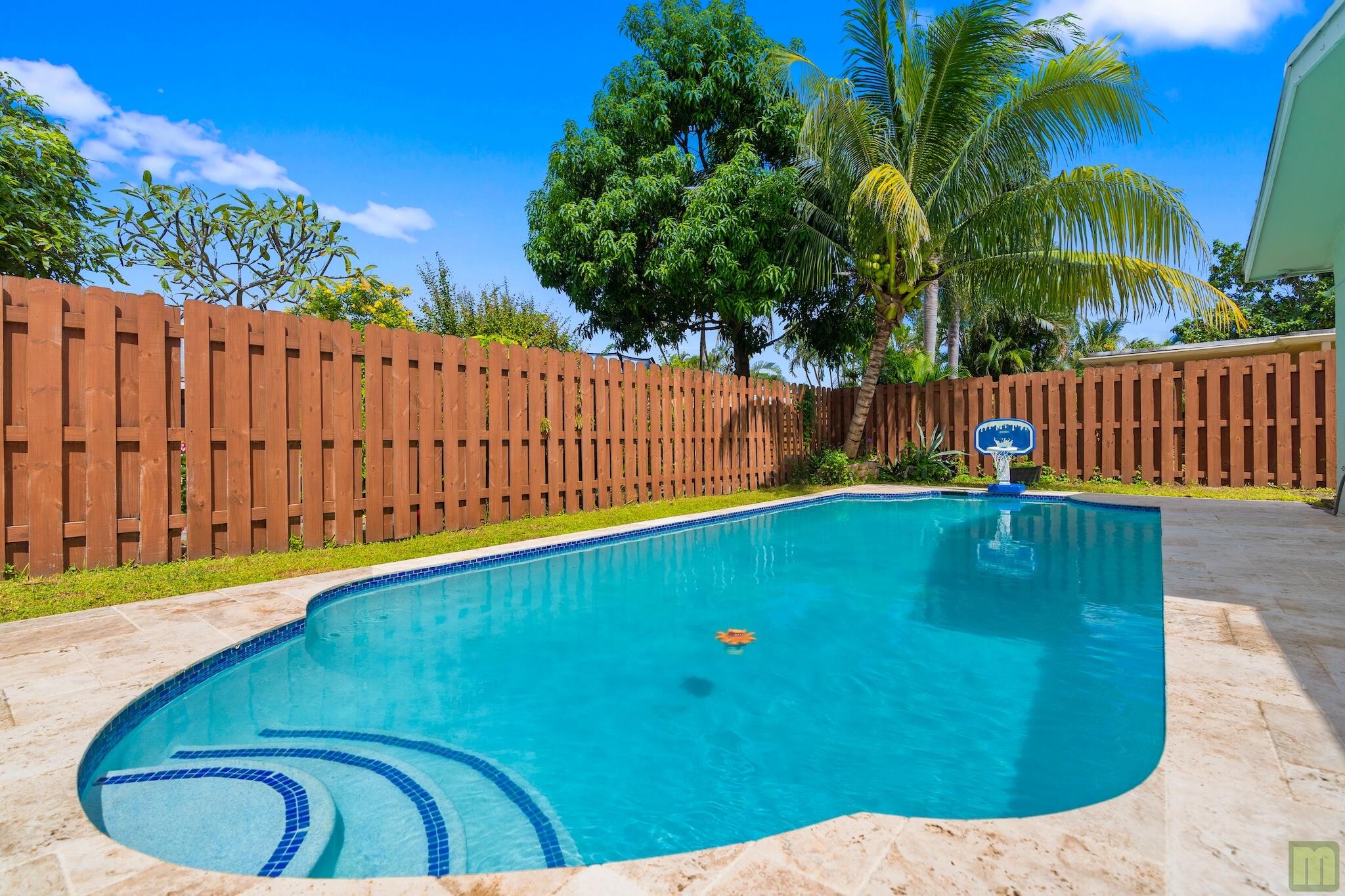35 patio-pool1