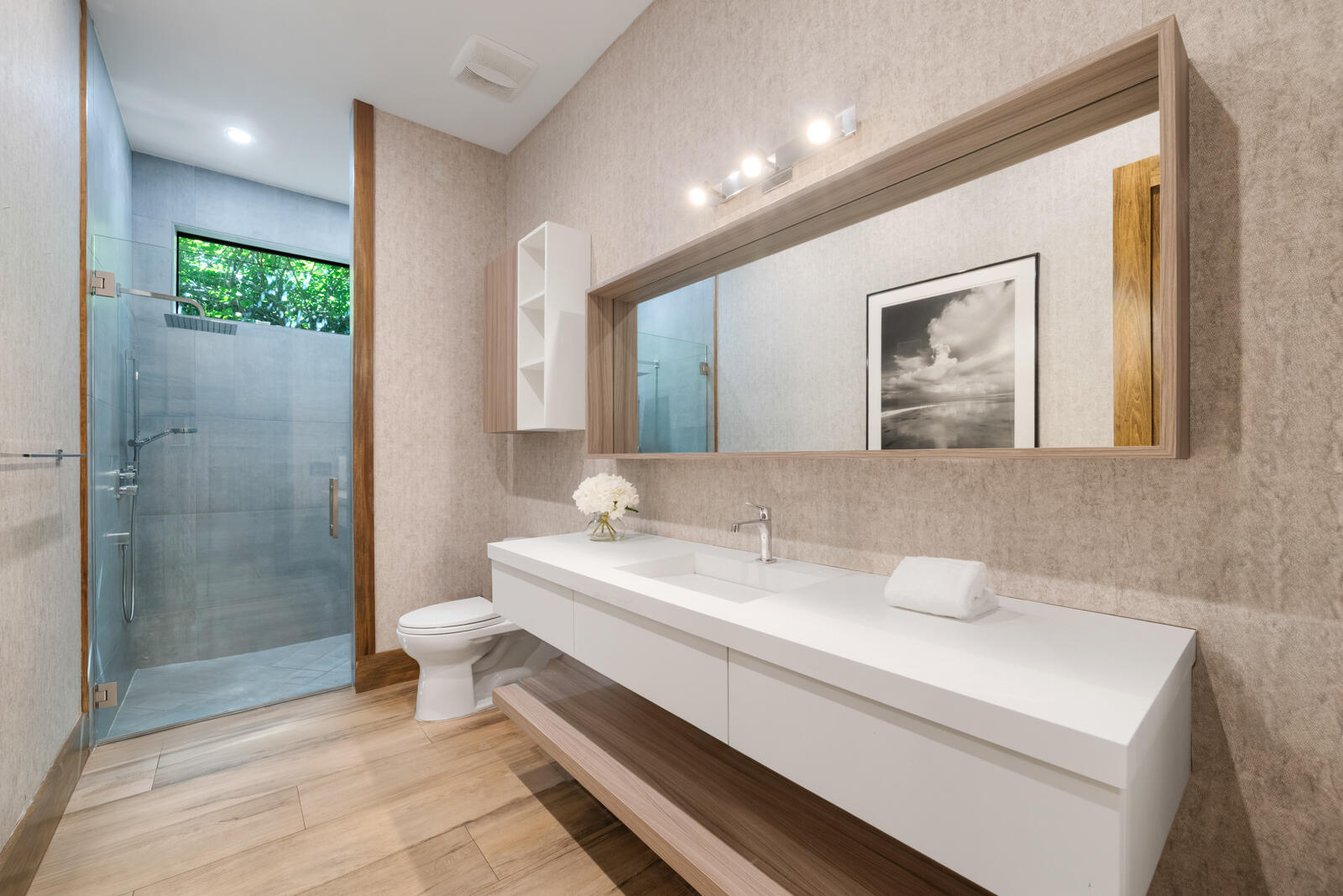 guest house bathroom