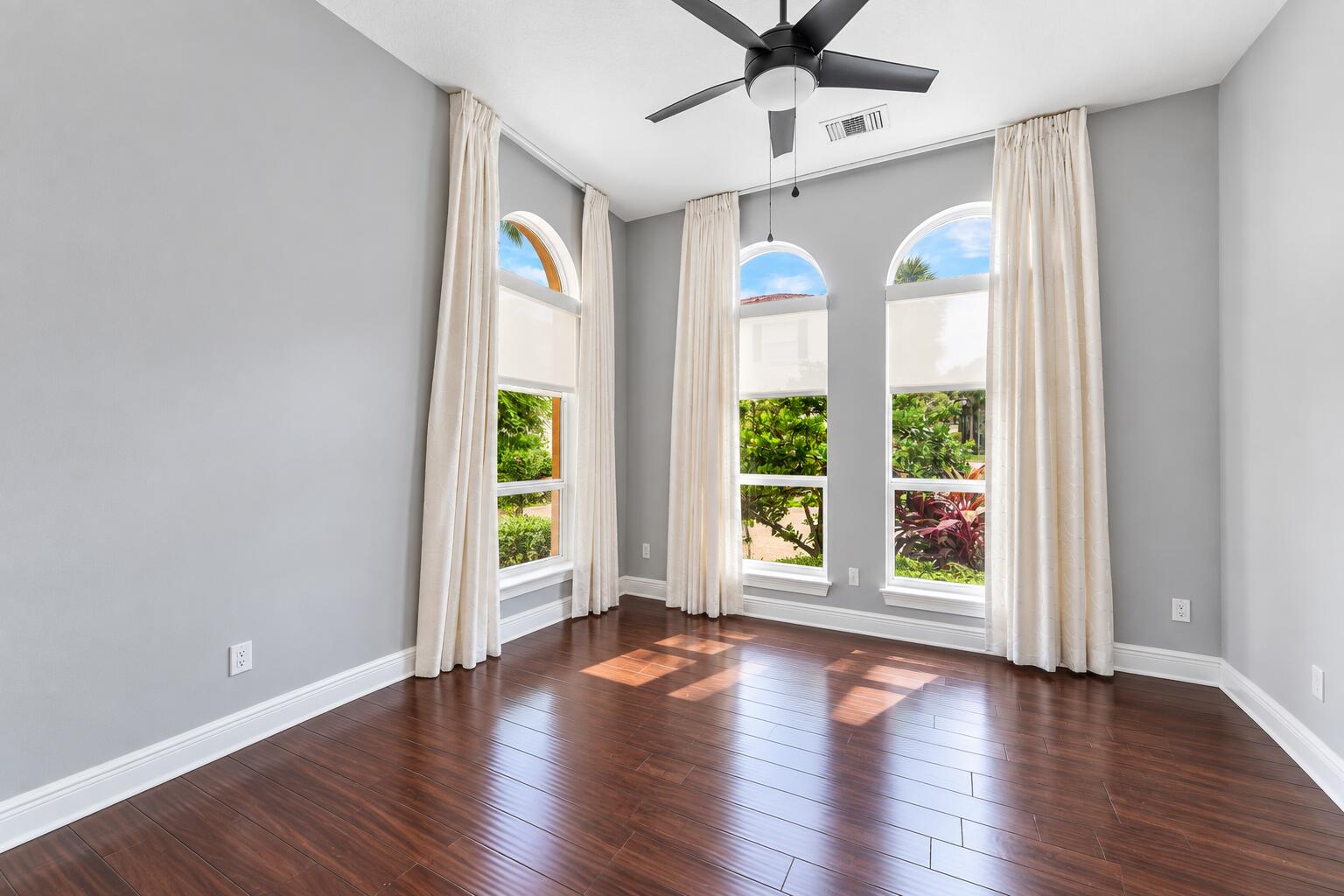 First floor bedroom that can be used as an office.