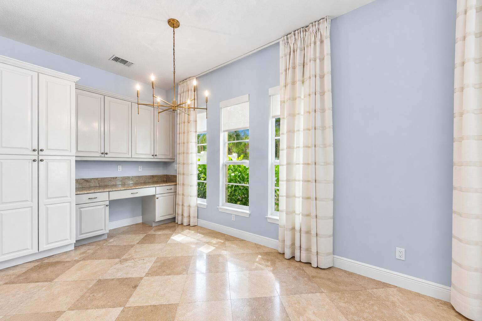 Bright Kitchen Nook