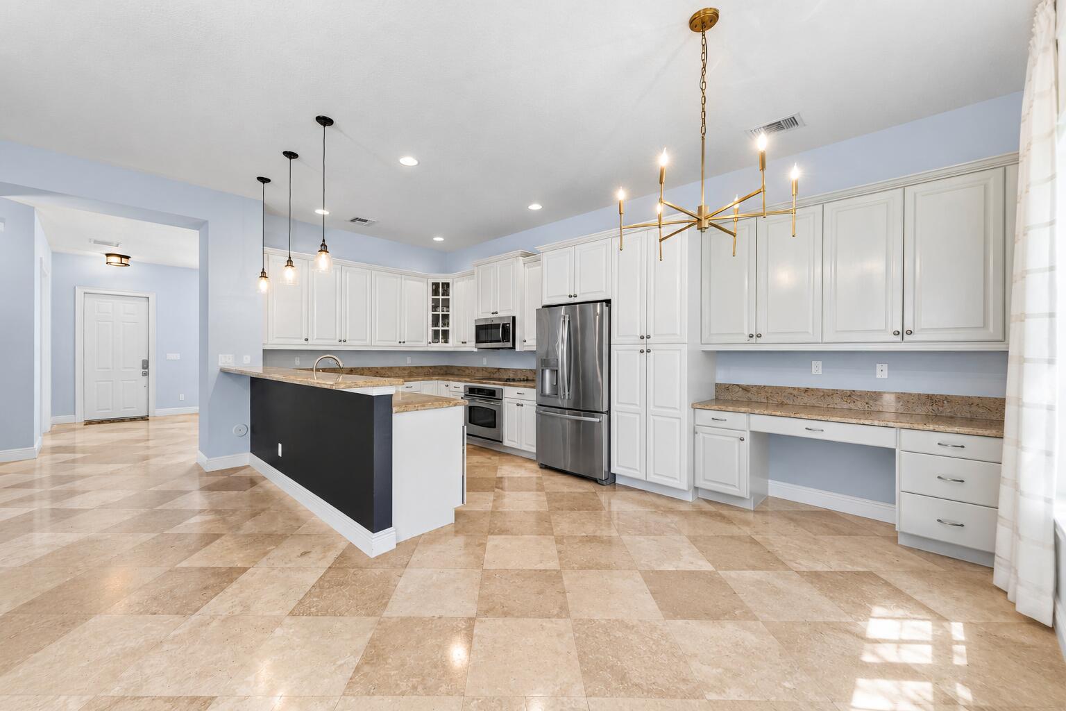 Bright Modern Kitchen and Entryway