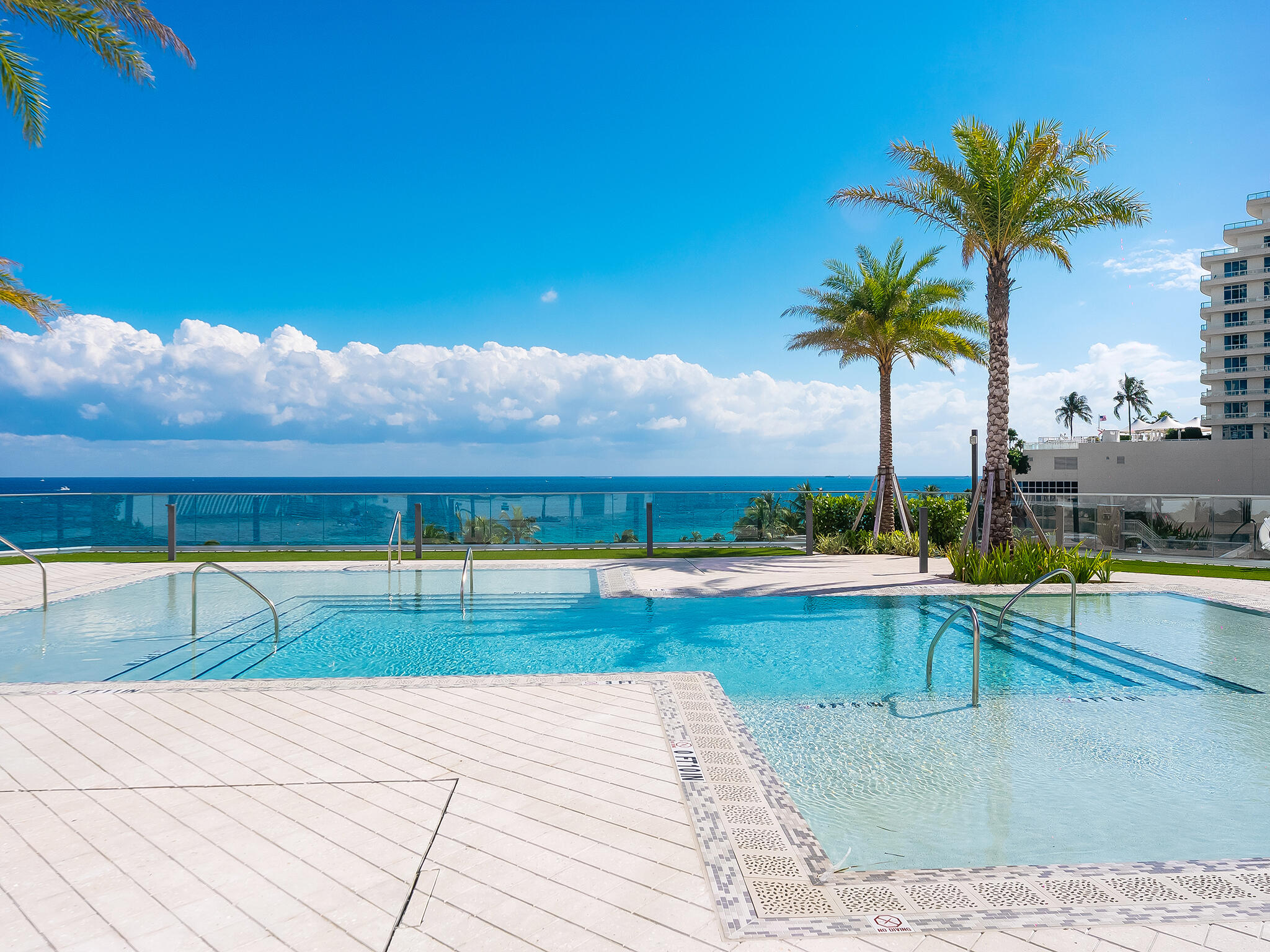 Resort Style Pool