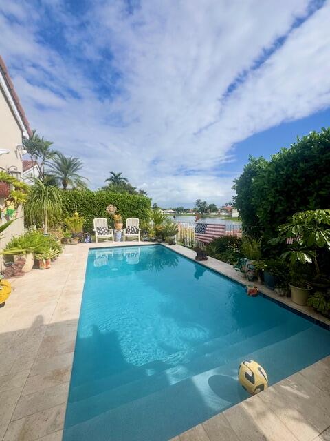 Pool Pool