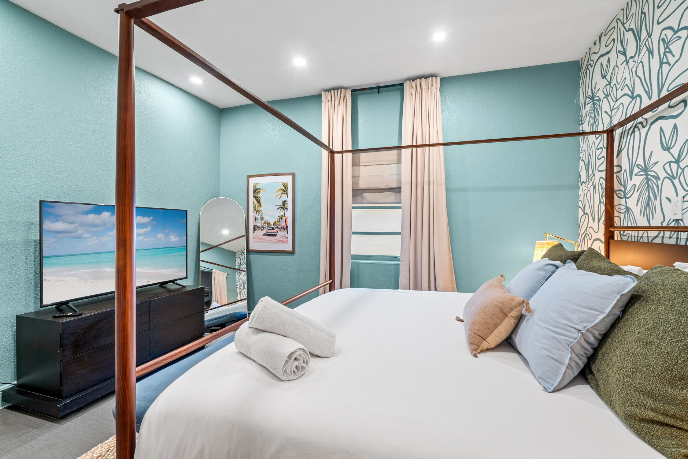 Hallandale Sunshine - Bedroom 3 (2)