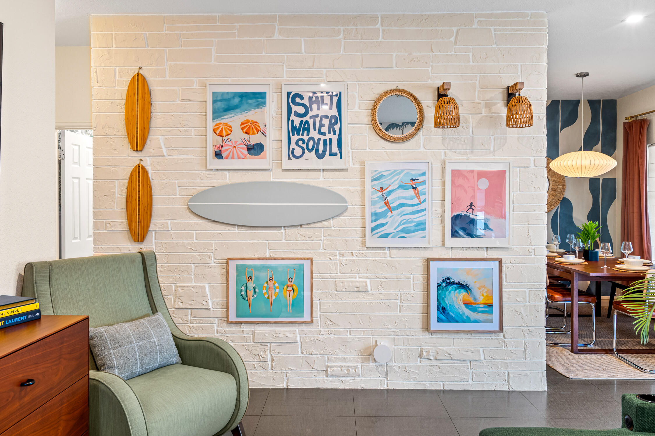 Hallandale Sunshine - Wall and frames (1